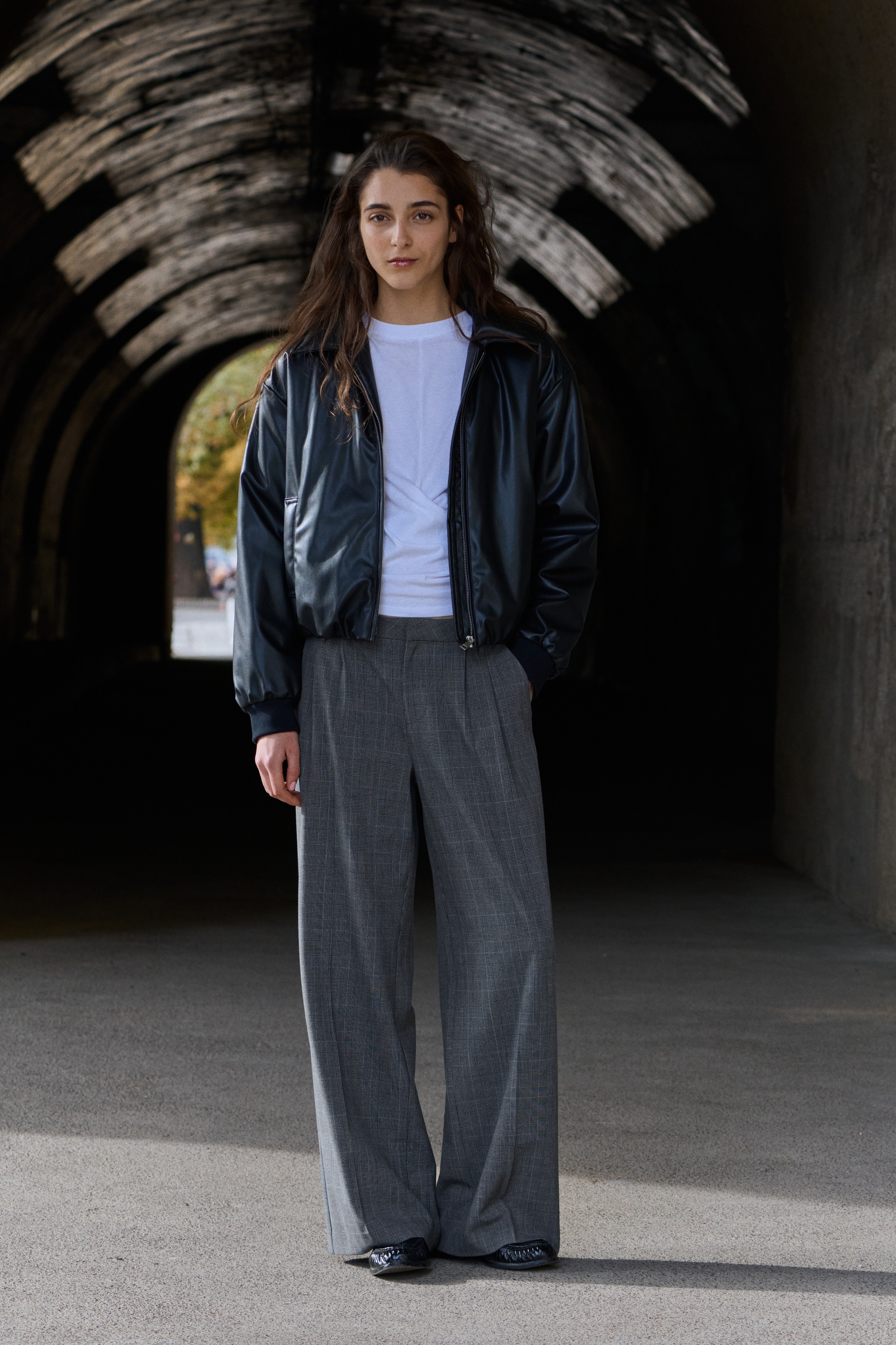 Wide tailored trousers