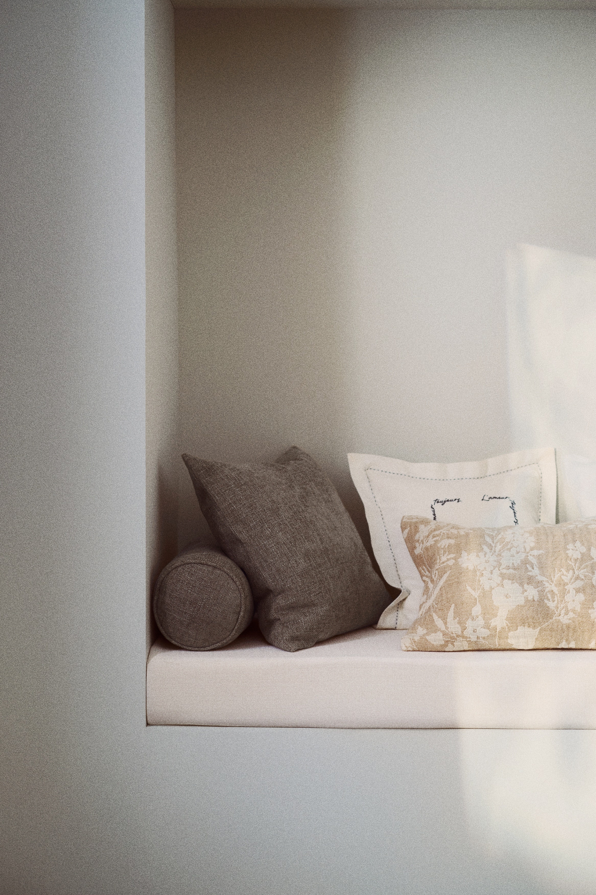 Chenille Cushion Cover - Dusty taupe/Dark brown/Cream/Dusty blue/Light taupe/Light dusty green/Light gray