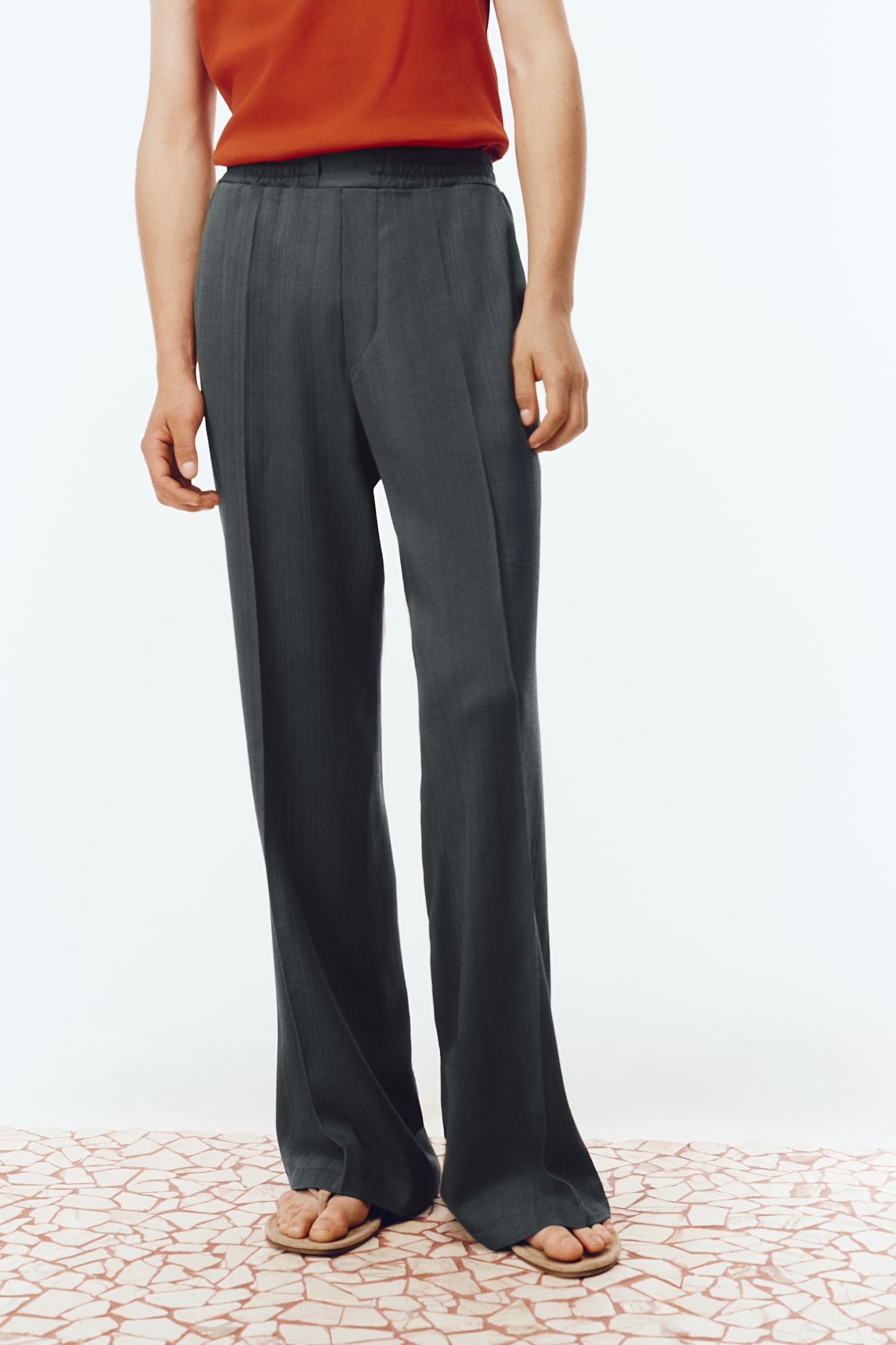 Мужские брюки H&M Loose-Fit, цвет: Тёмный серый — фото 3
