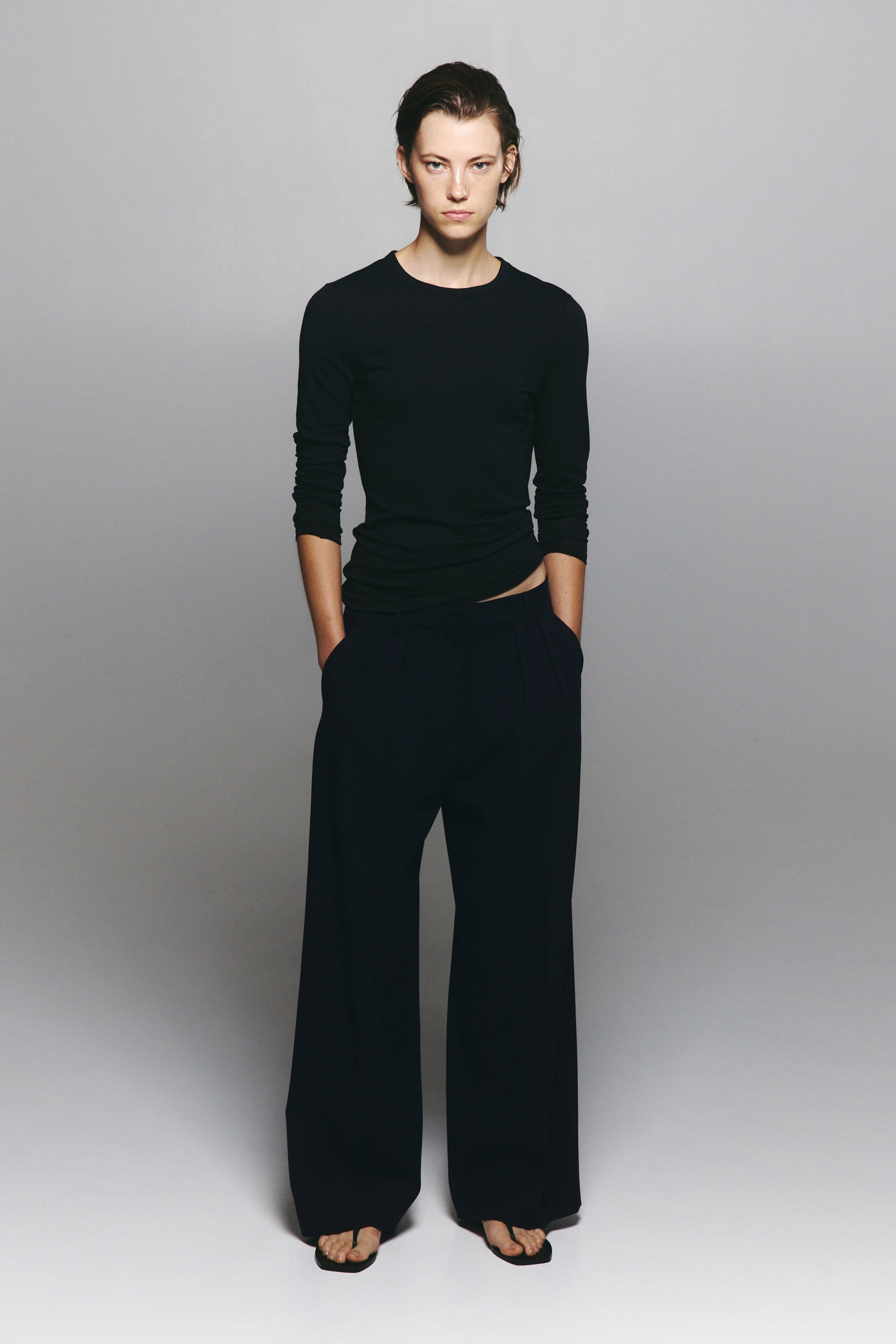 Pantalon large élastique dans tous les sens