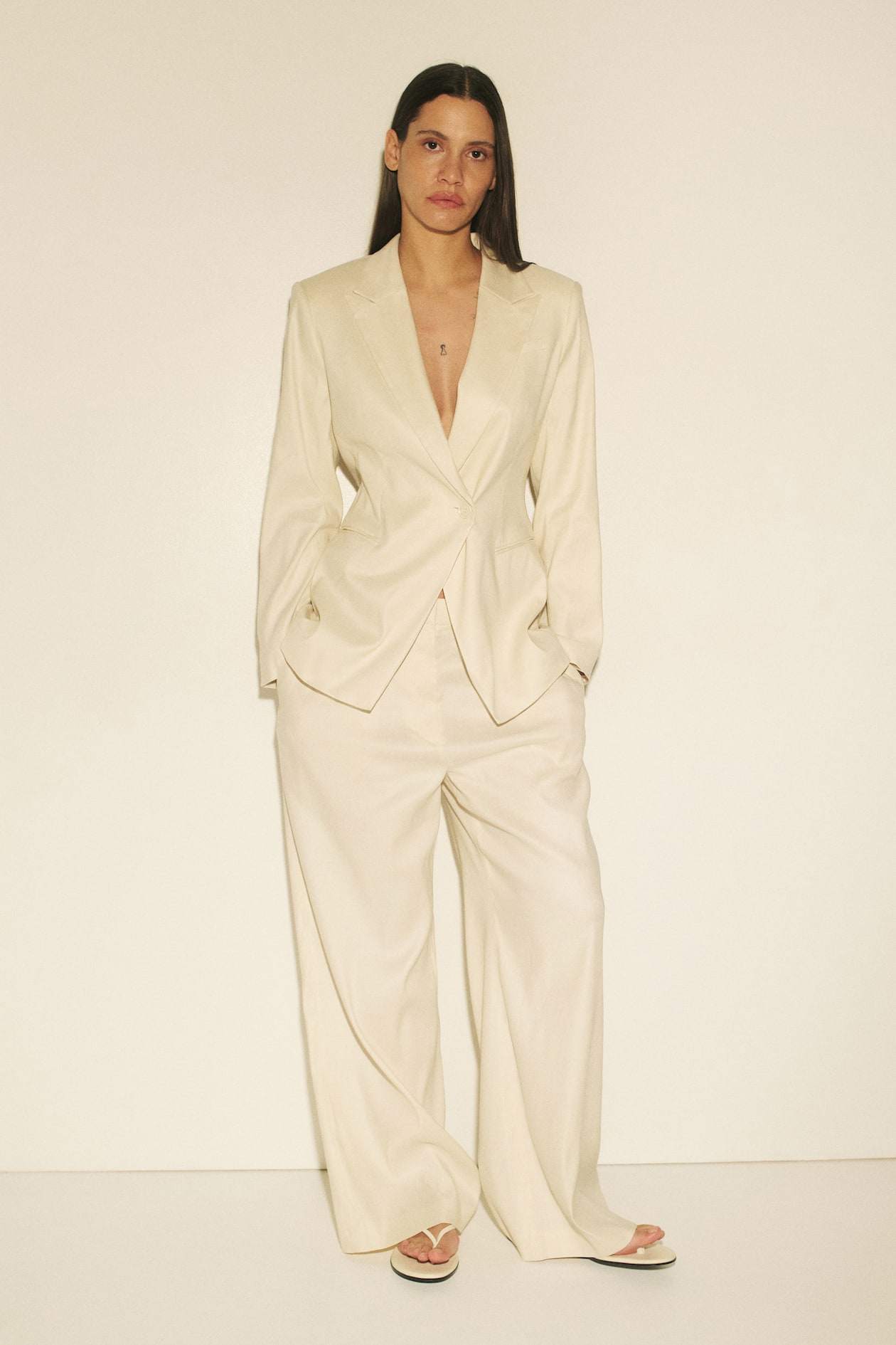 Slim-Fit Linen-Blend Blazer