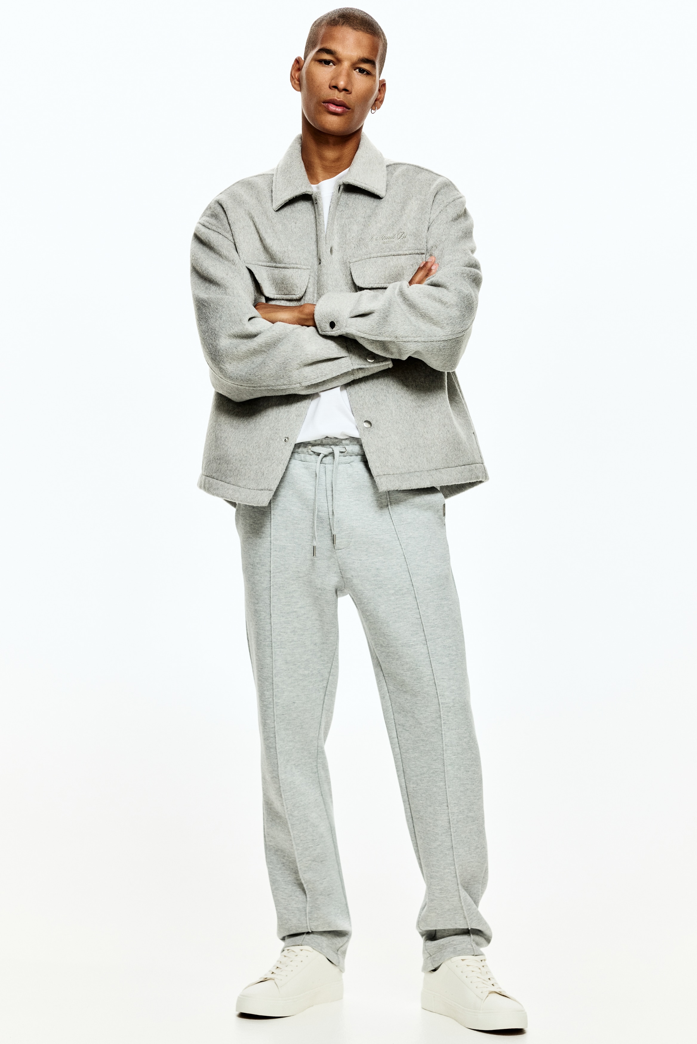 レギュラーフィット テーラードジョガーパンツ - ライトグレーメランジ/ホワイト/ホワイト/ダークブラウン