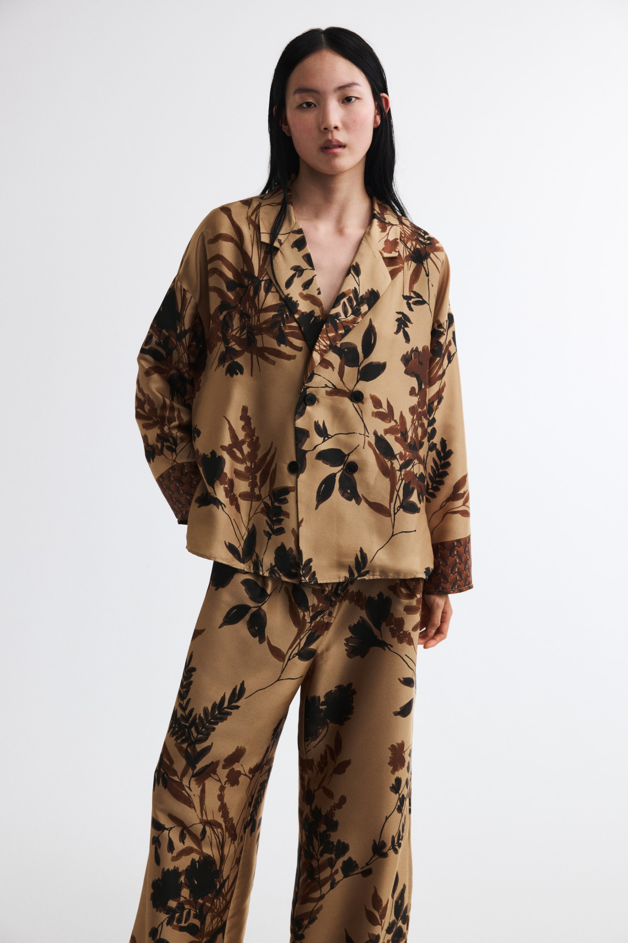 Blazer en sergé satin à fermeture croisée