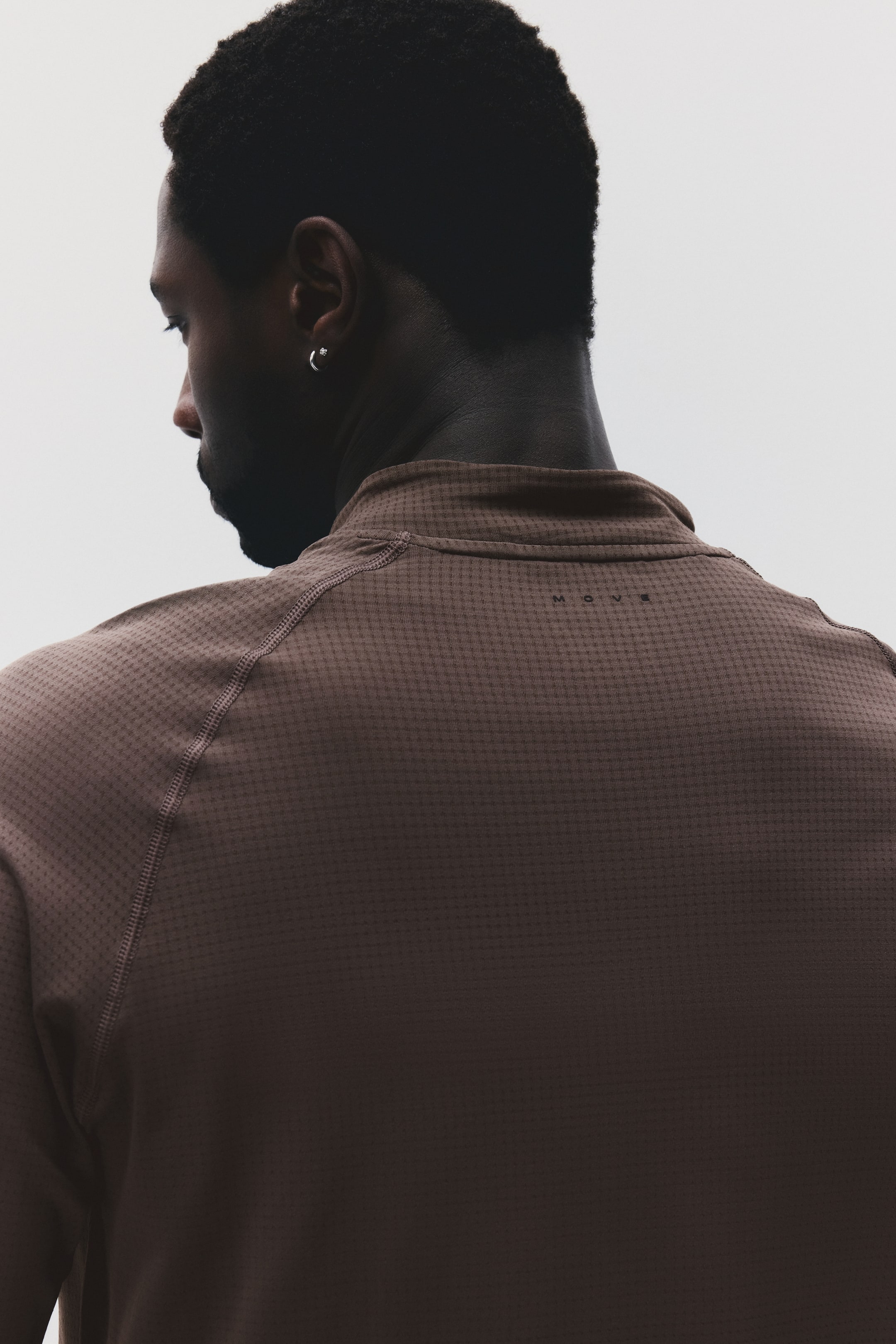 Мужские рубашки H&M Muscle-Fit Half-Zip Sports Shirt with DryMove™ — фото 3