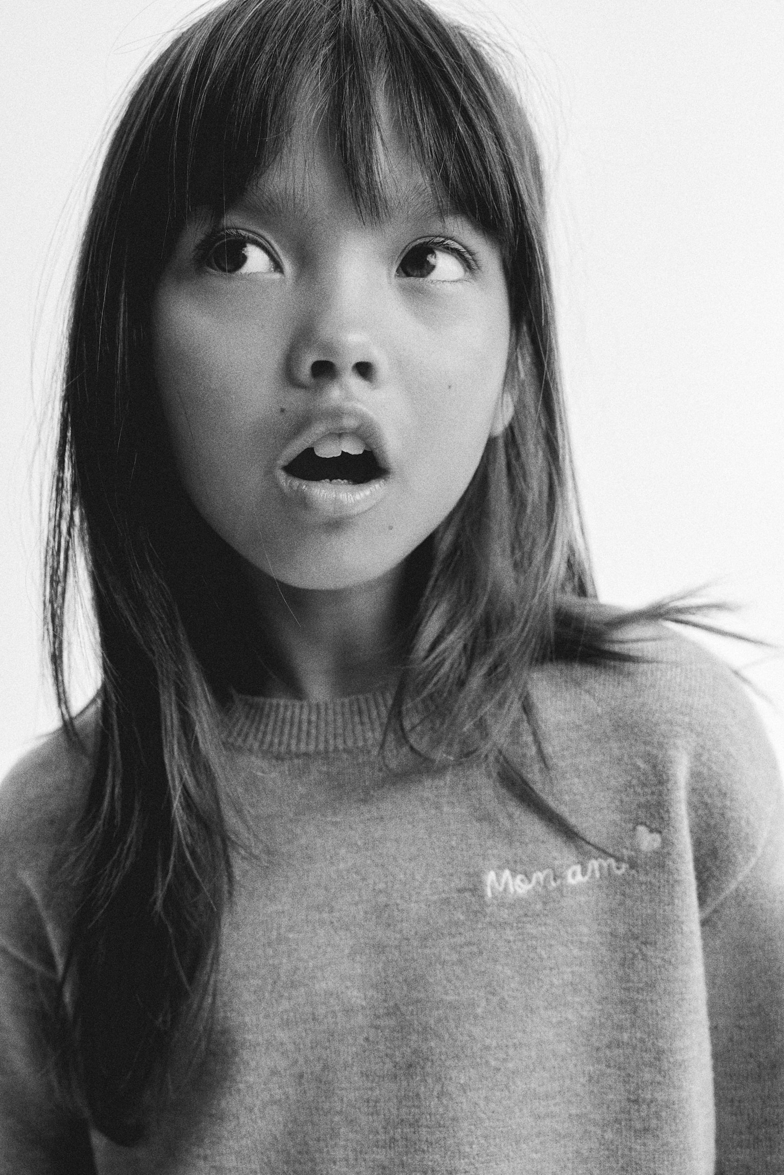 Детский свитер H&M Sweater with Eyelet-Embroidered Trim, цвет: Светлый бежевый — фото 4