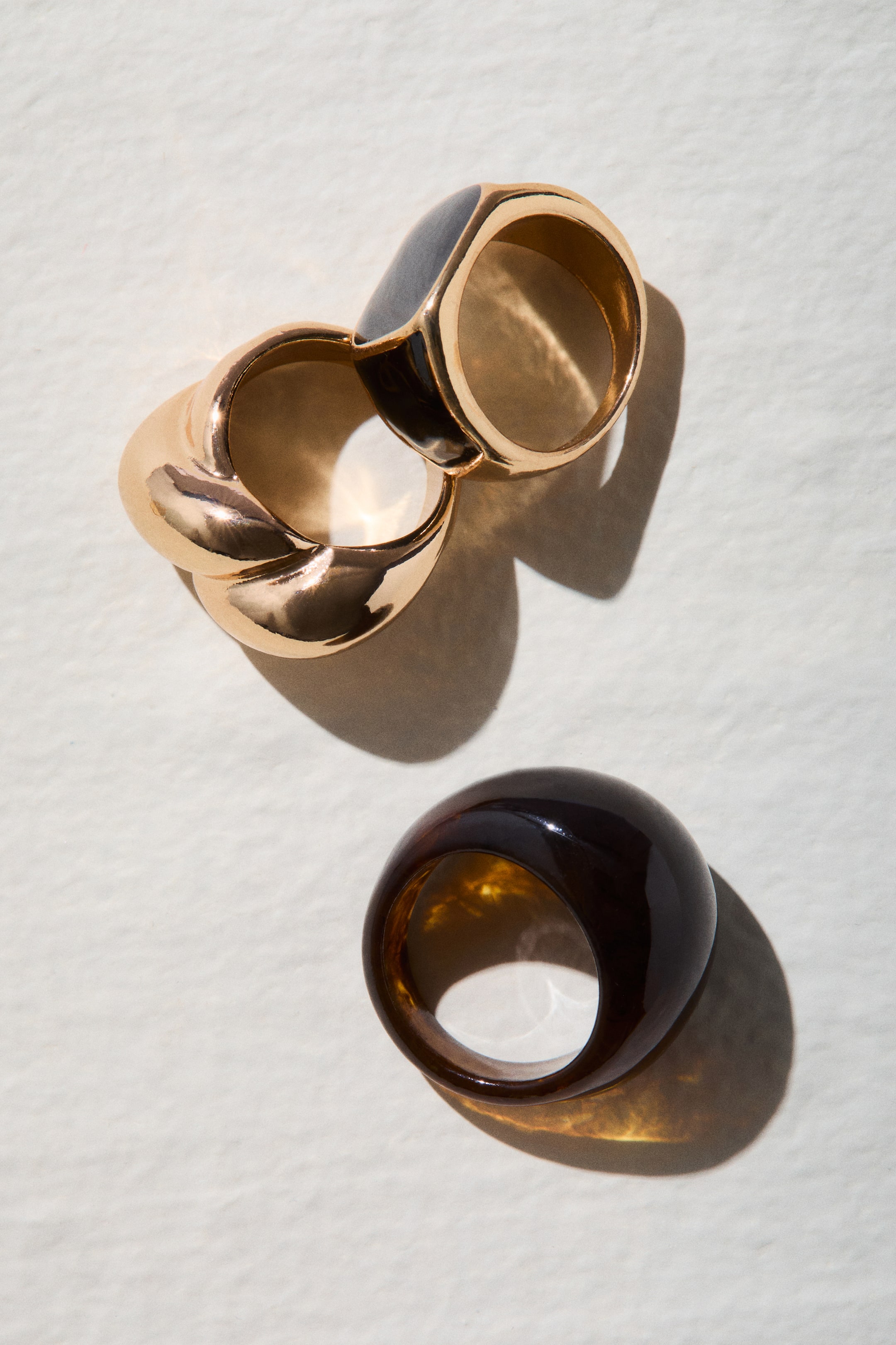 View larger image: 3-pack chunky rings - Gold-coloured/Dark brown - Ladies | H&M HK 1