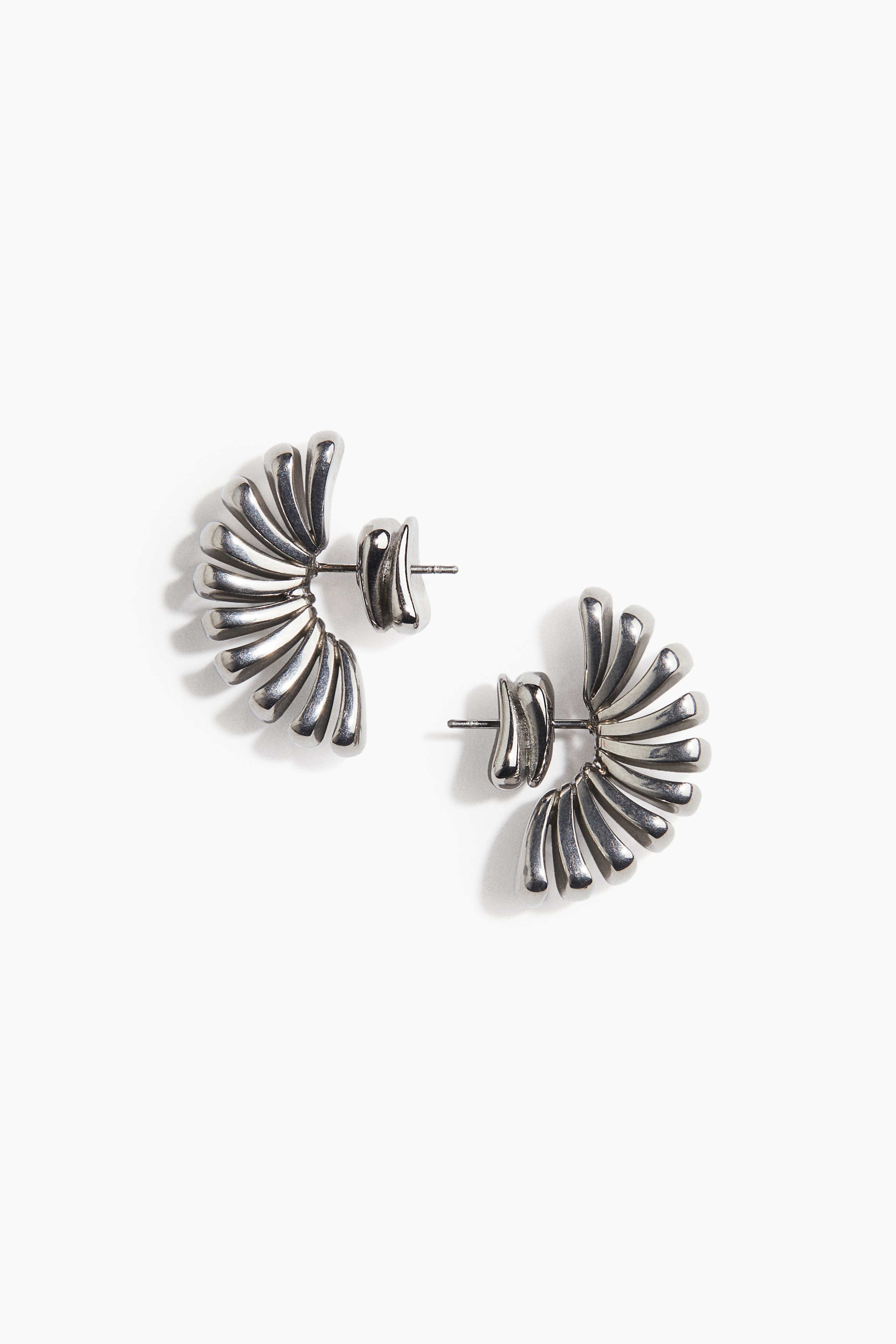 Pendientes de diseño curvo - Plateado