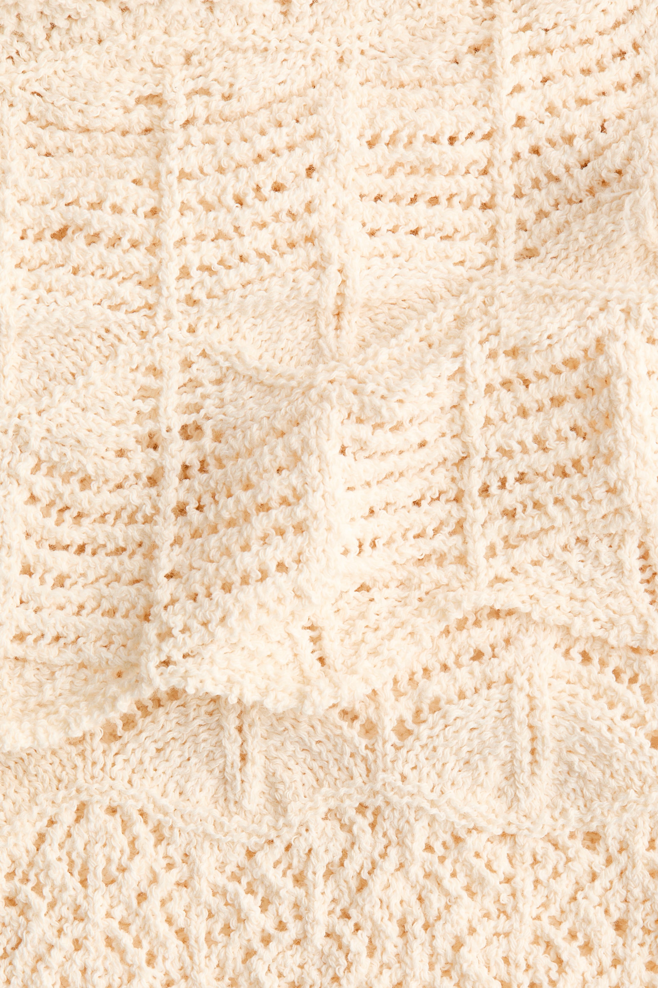 Haut façon dentelle avec cape