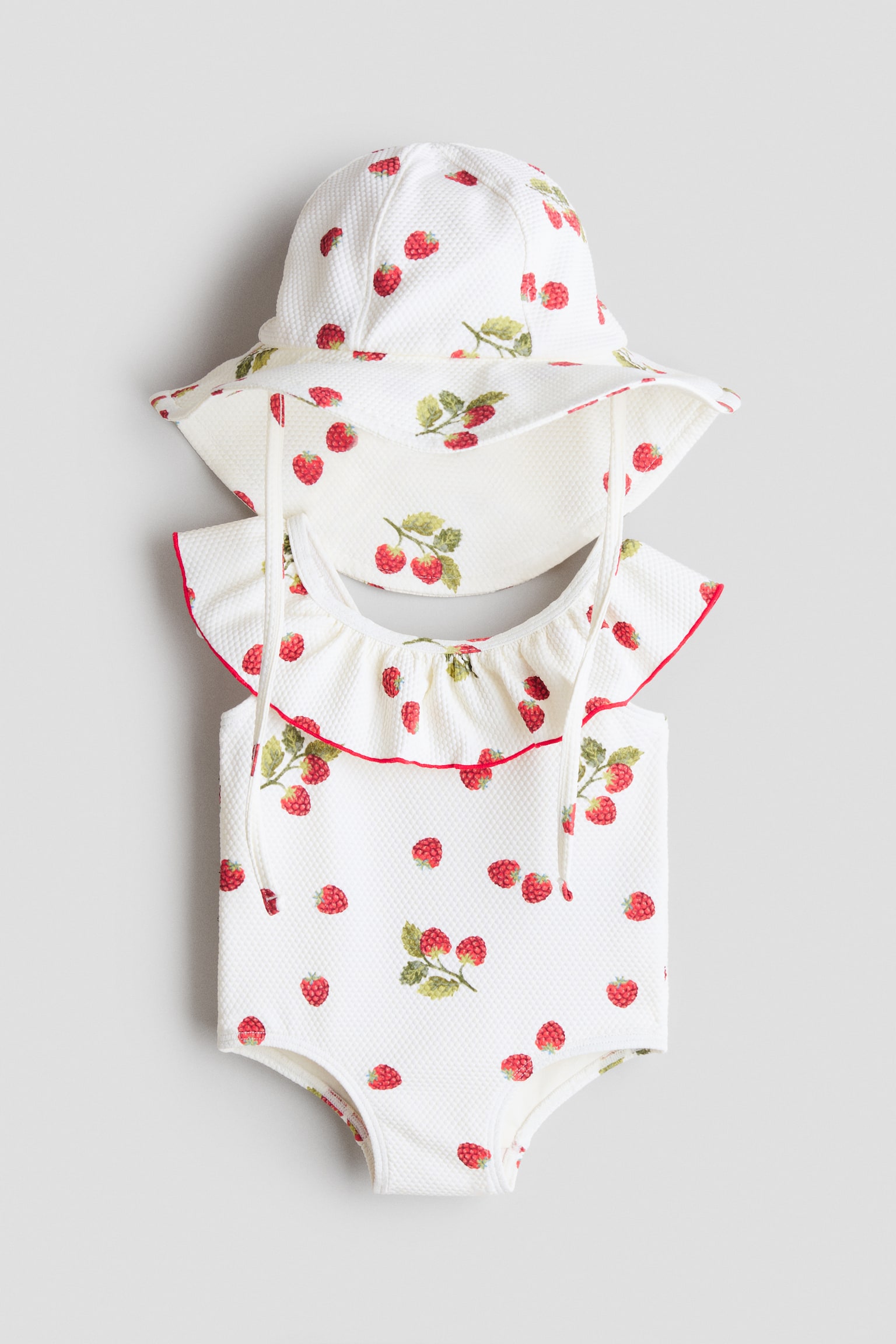 Swim set - White/Raspberries/Light purple/Floral