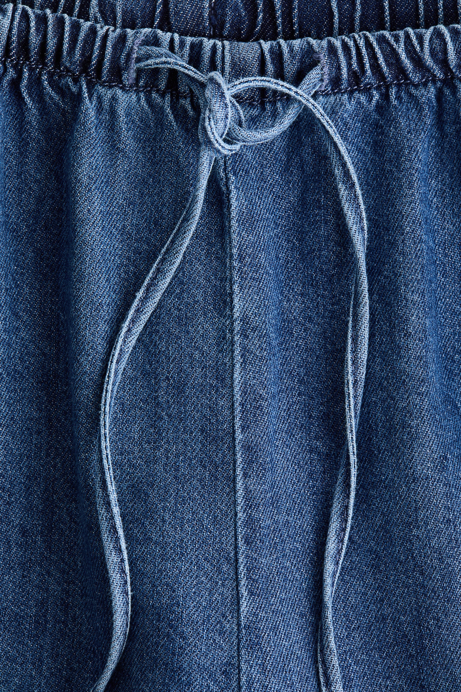 מכנסי ג'ינס עם שרוך קשירה - כחול ג'ינס/לבן/כחול ג'ינס כהה/כחול ג'ינס בהיר - 2