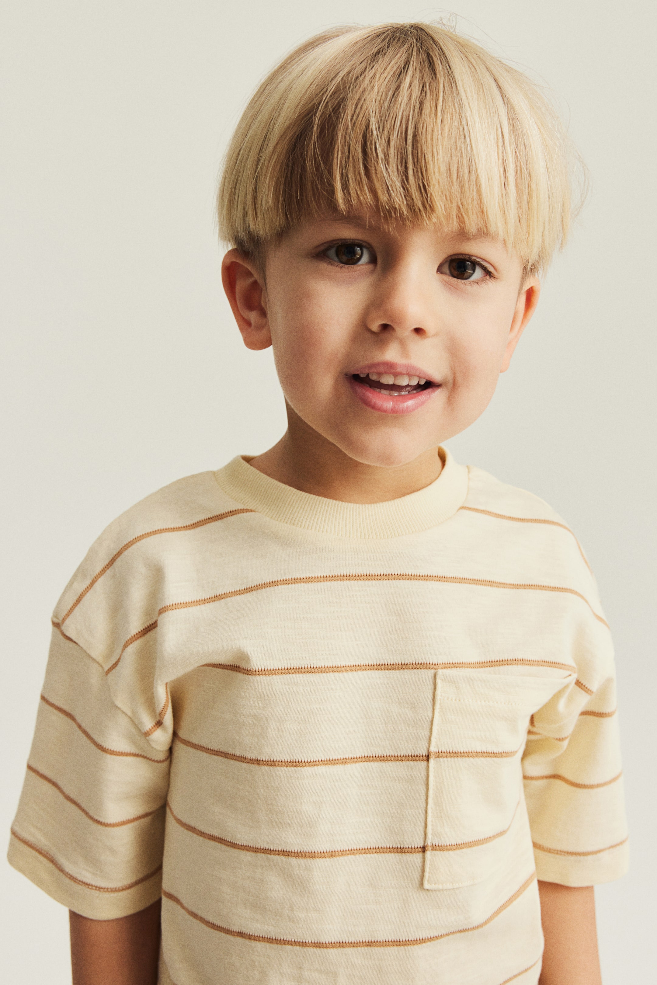 Chest-pocket T-shirt - Beige/striped - Kids | H&M US