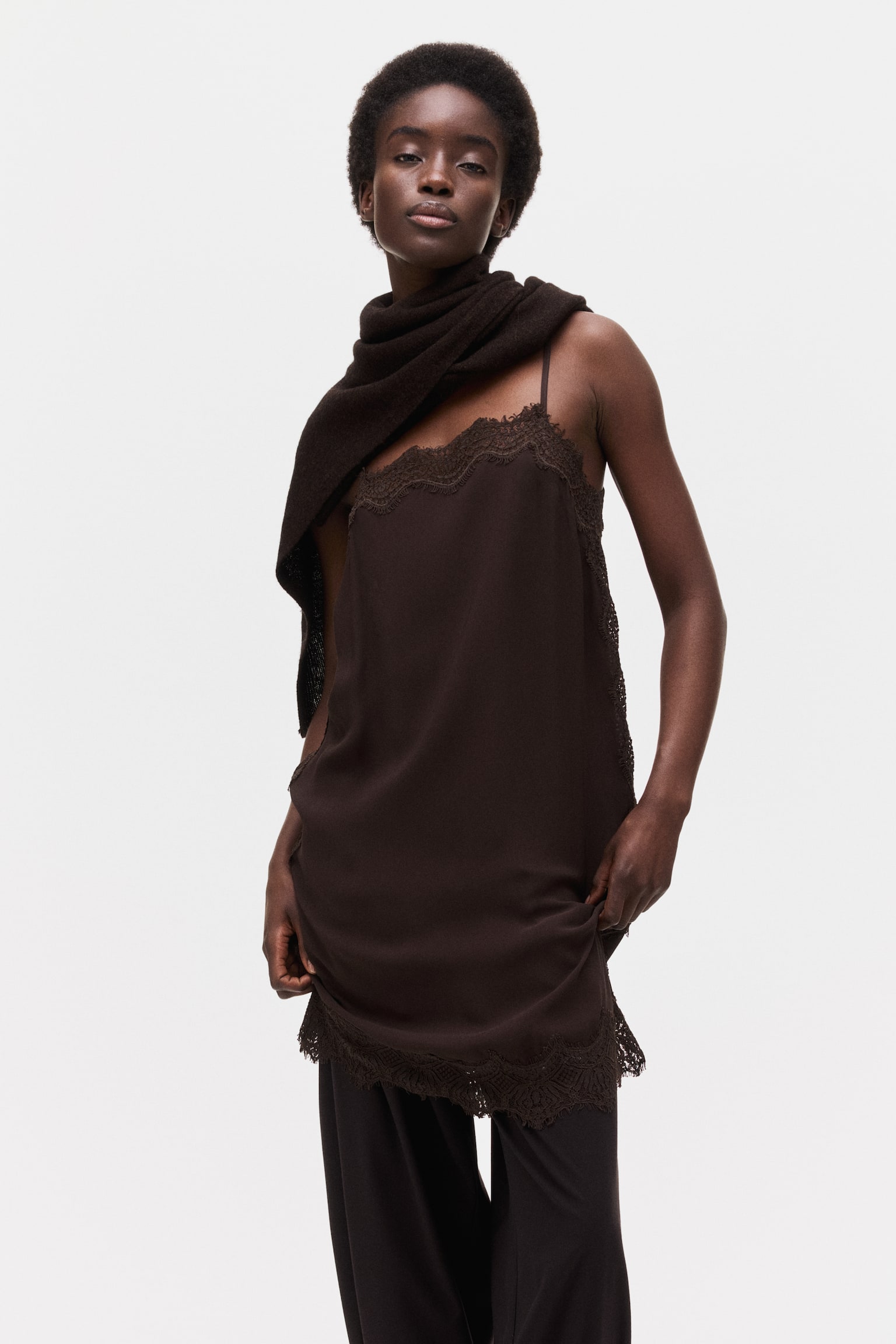 Vestido de viscosa con ribetes de encaje - Marrón oscuro - 3