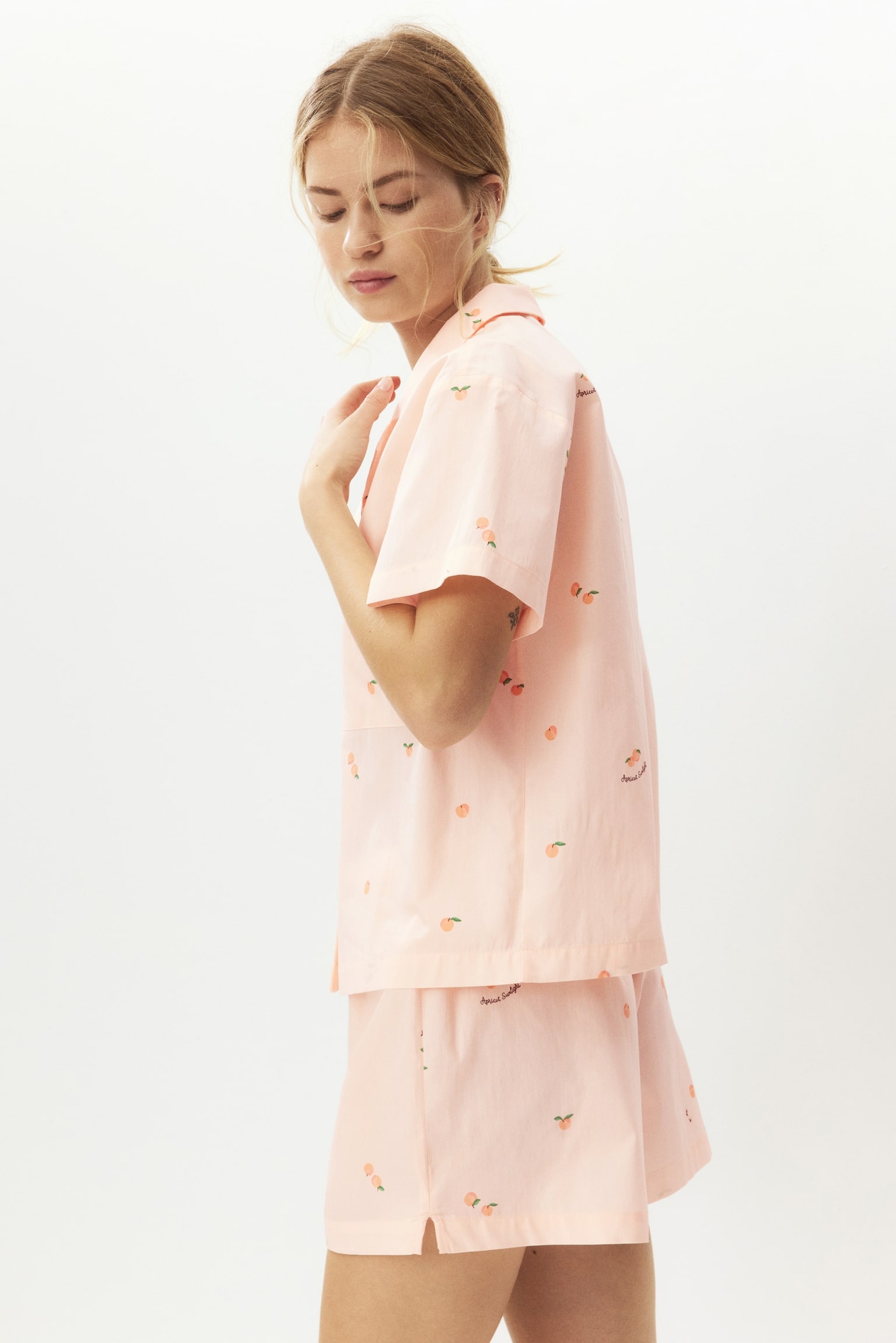 Pyjama shirt and shorts - Light peach pink/Apricots/Light blue/Lemons/Light pink/Striped - 5