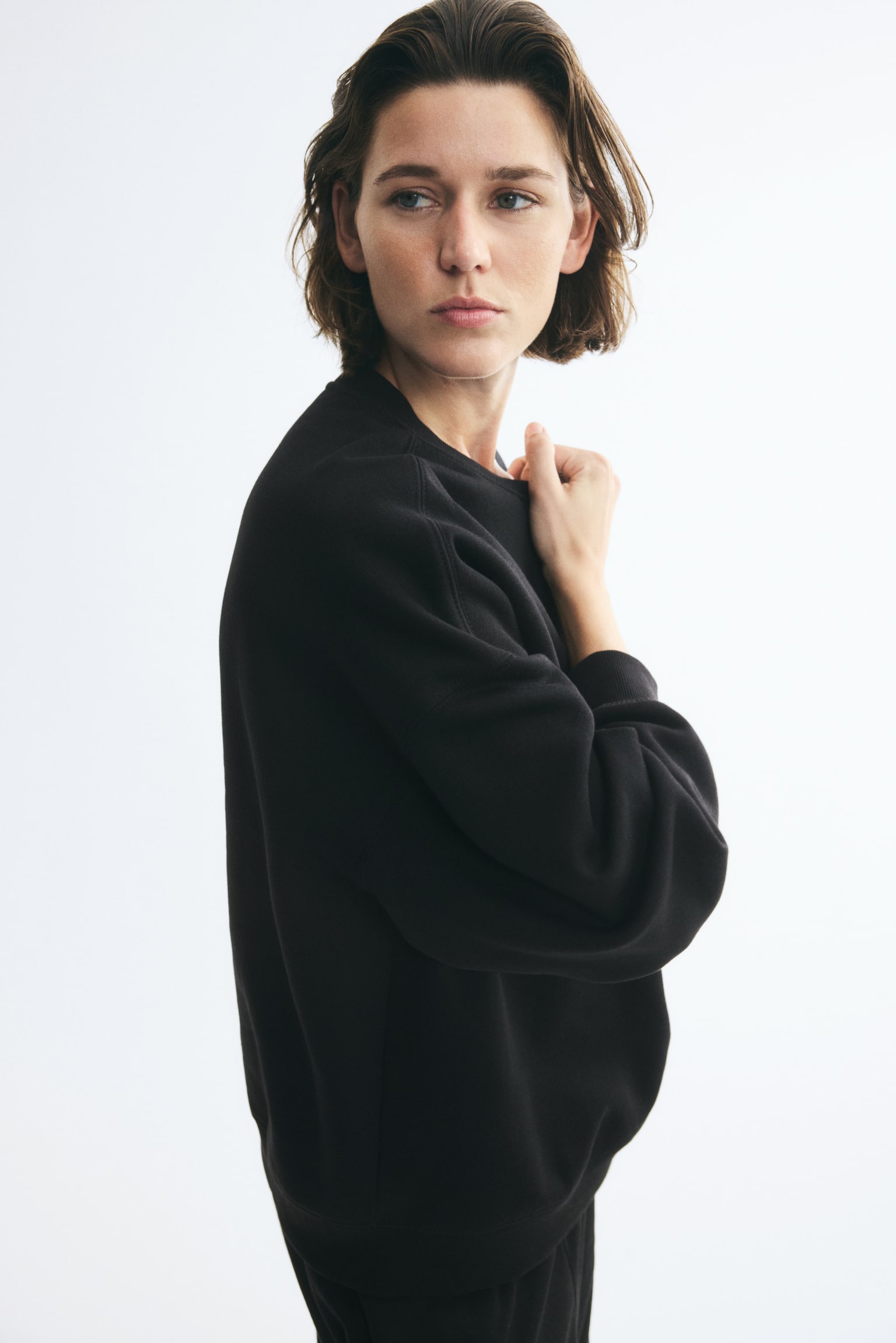 Женские толстовки H&M Oversized Sweatshirt, цвет: Чёрный — фото 4