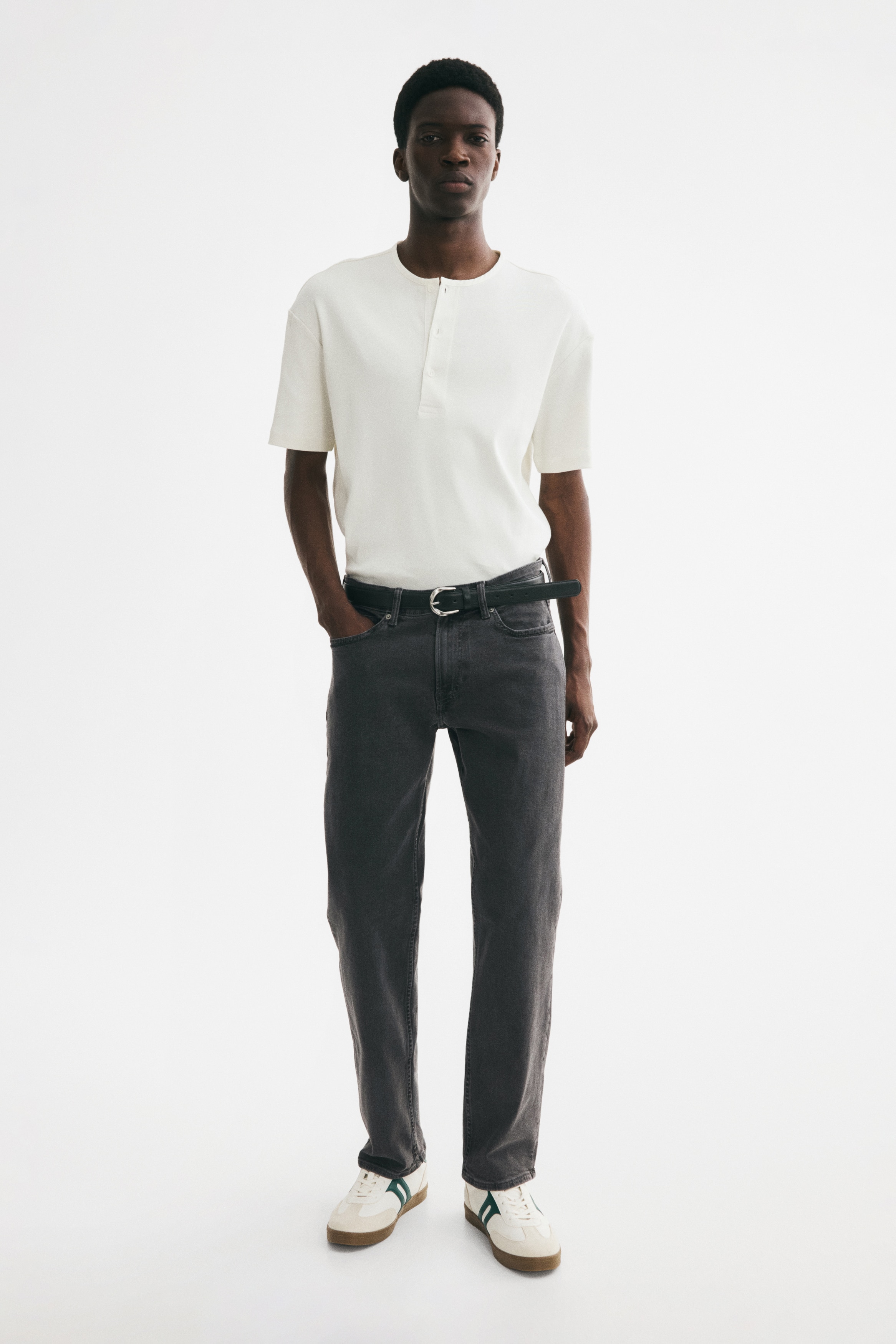 Regular JeansModel