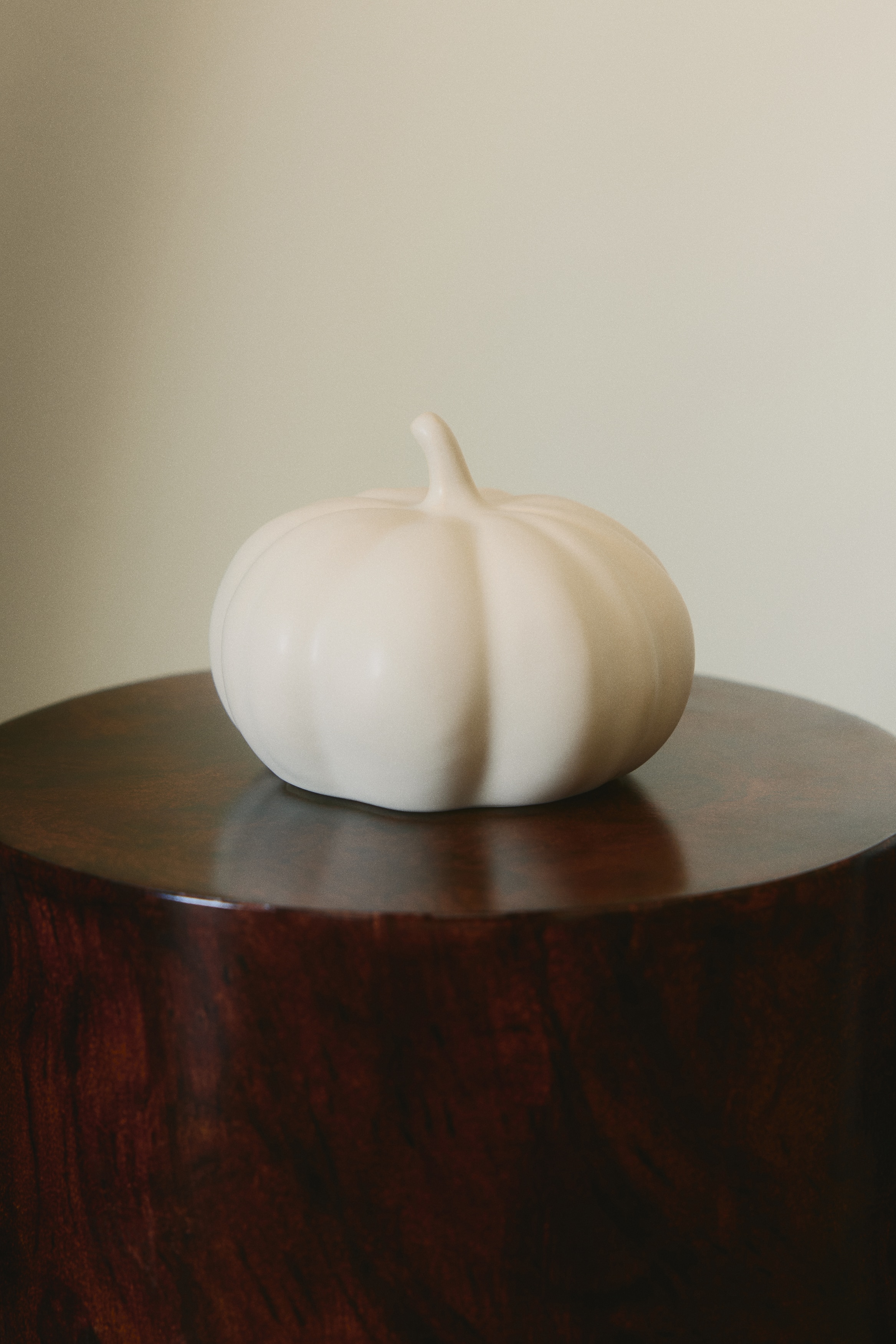 Stoneware Decoration - Light beige