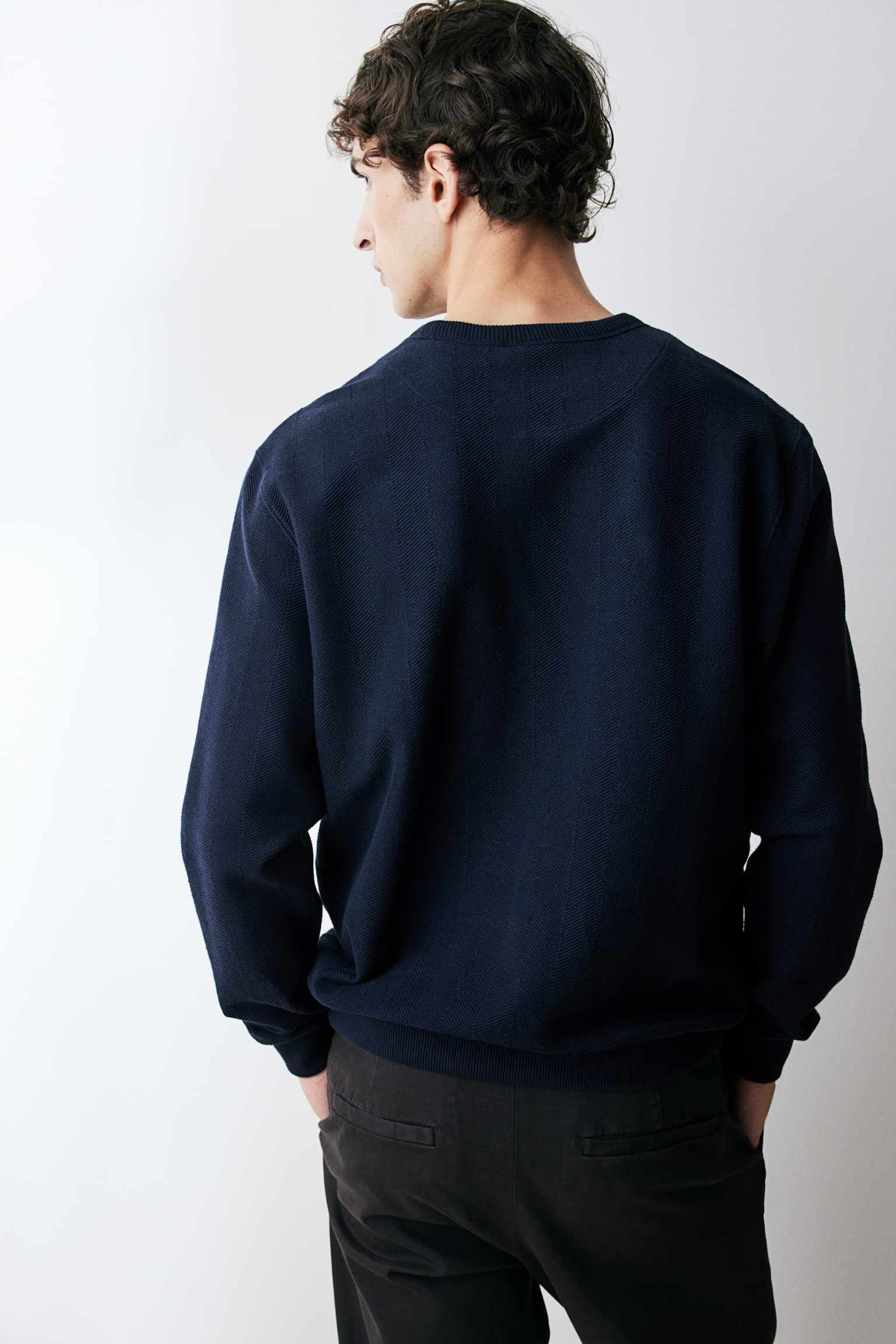 Regular Fit Herringbone-patterned sweatshirt - Navy blue/Dark brown/Light beige/White - 7