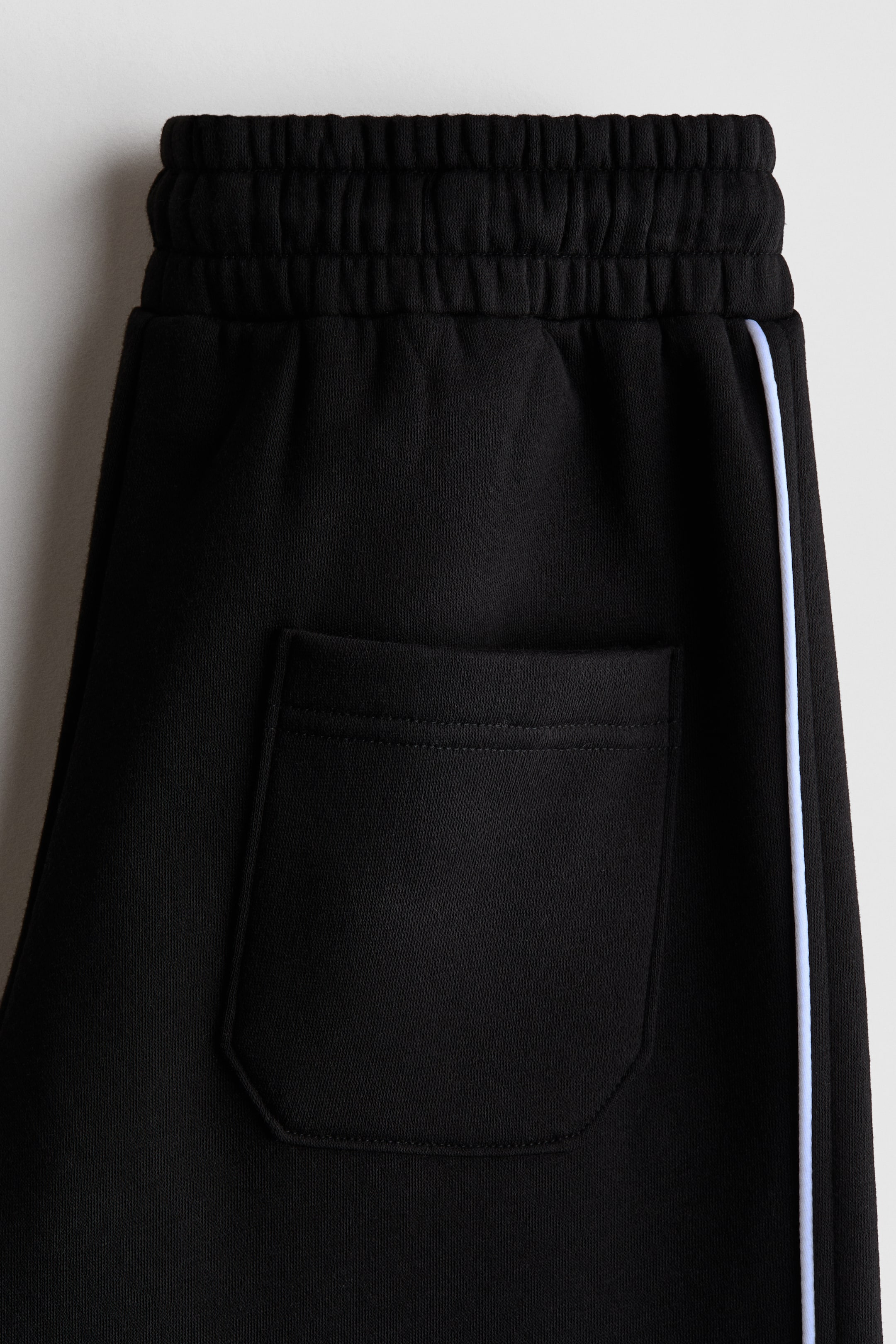Детские брюки H&M Brushed-Inside Joggers with Printed Motif — фото 2