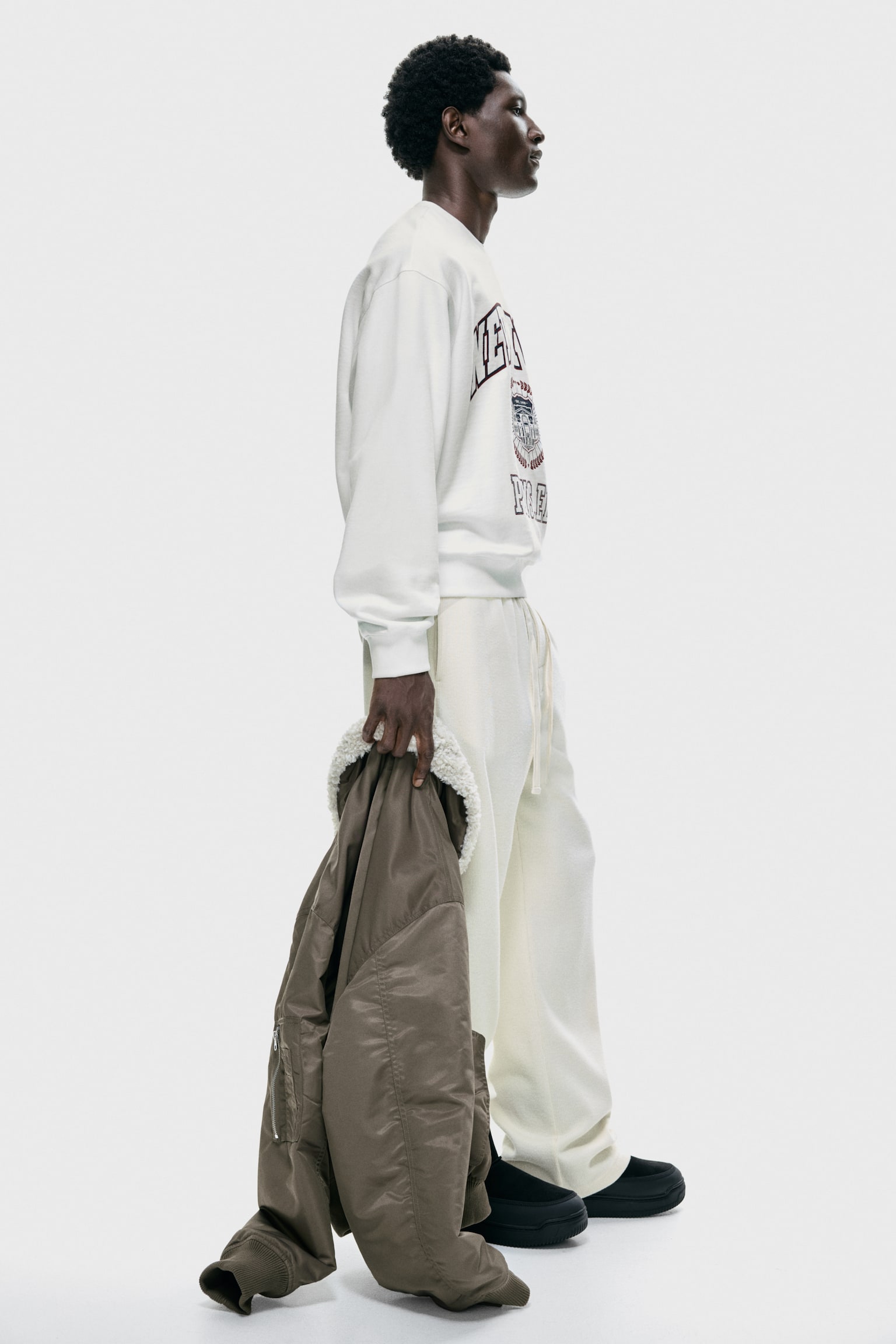 Loose Fit Sweatshirt - White/New York/Dark brown/New York/Light grey marl/Golden/Navy blue/Golden - 6