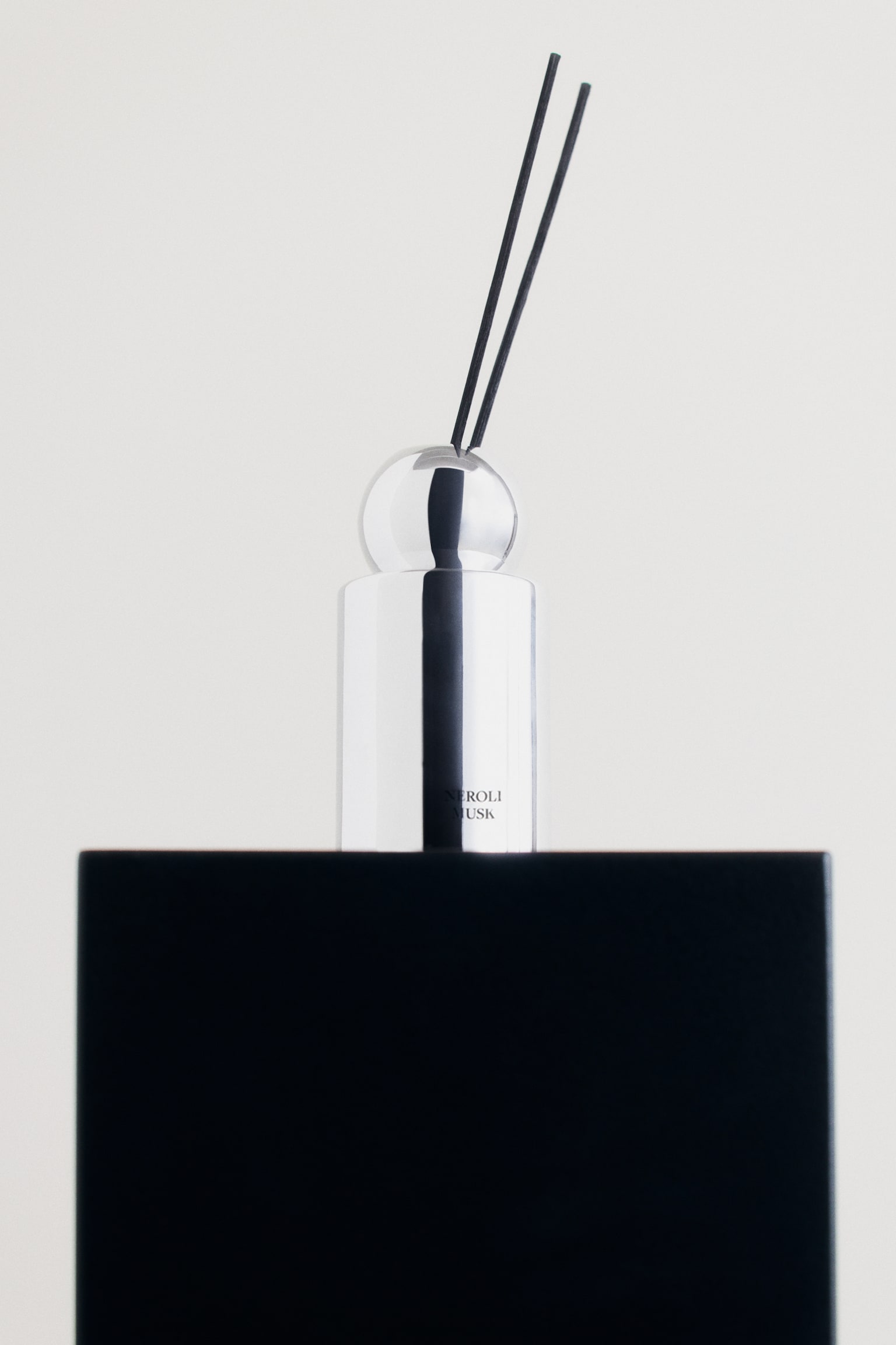 Reed diffuser - Neroli Musk - 1