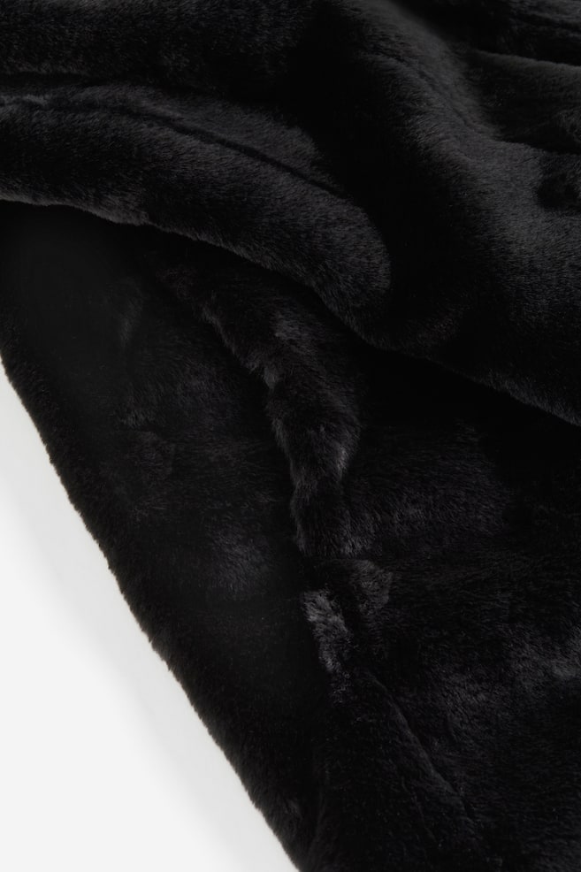 Fluffy coat - Black - 6