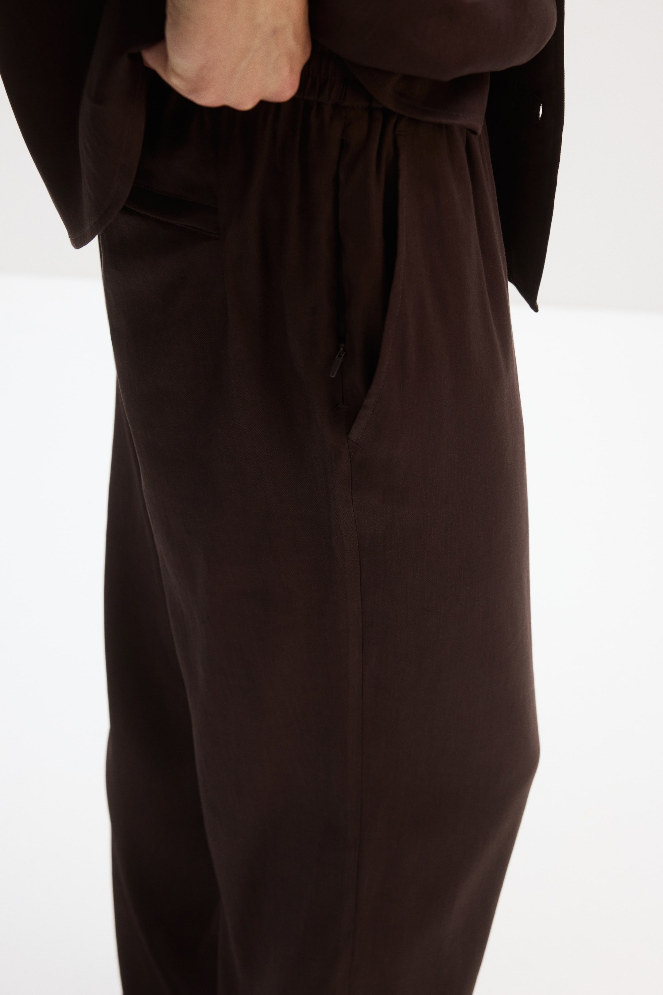 Easy-Care Loose-Fit Linen-Blend Pants
