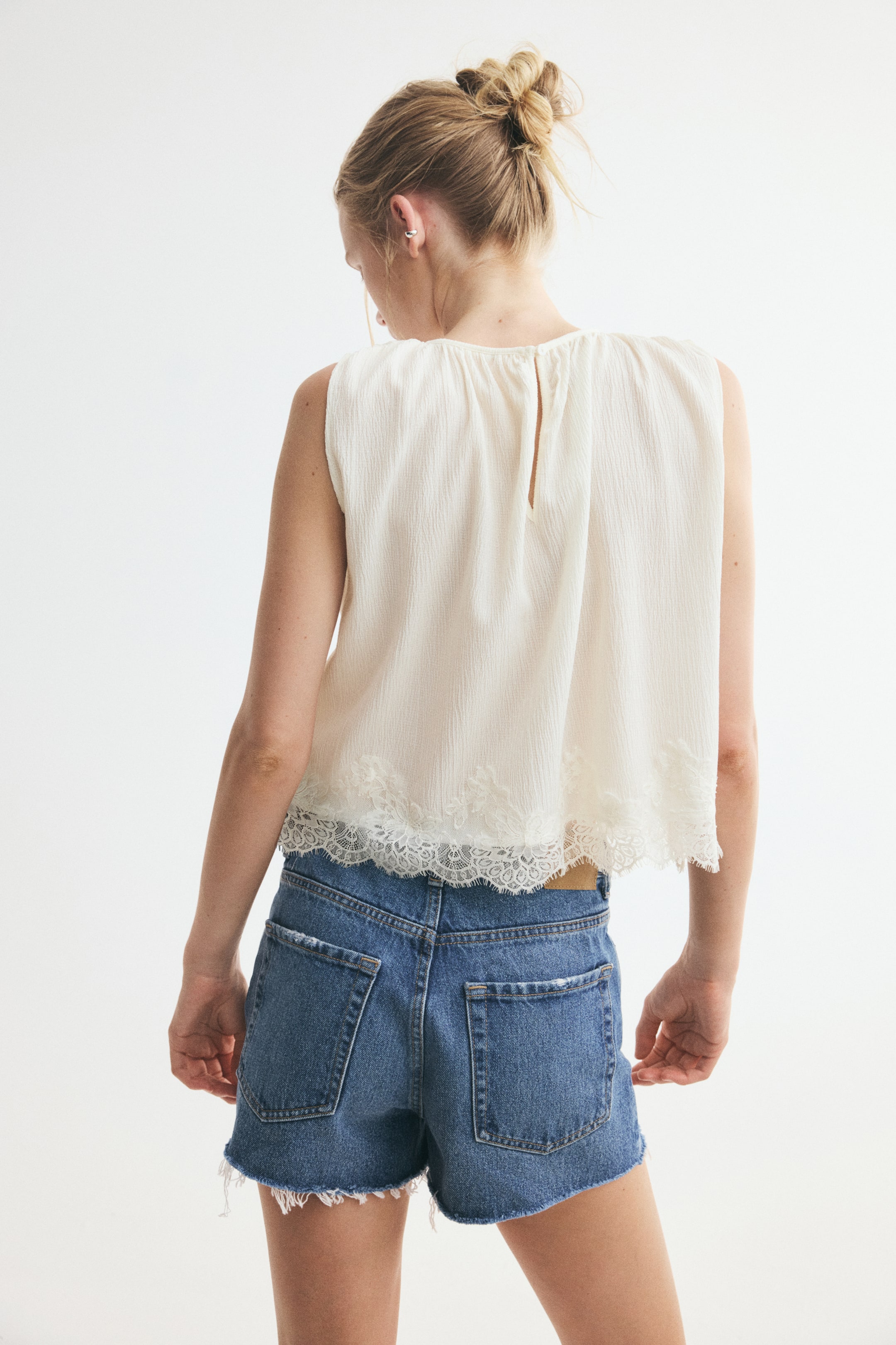 Crinkled Lace-trimmed Top
