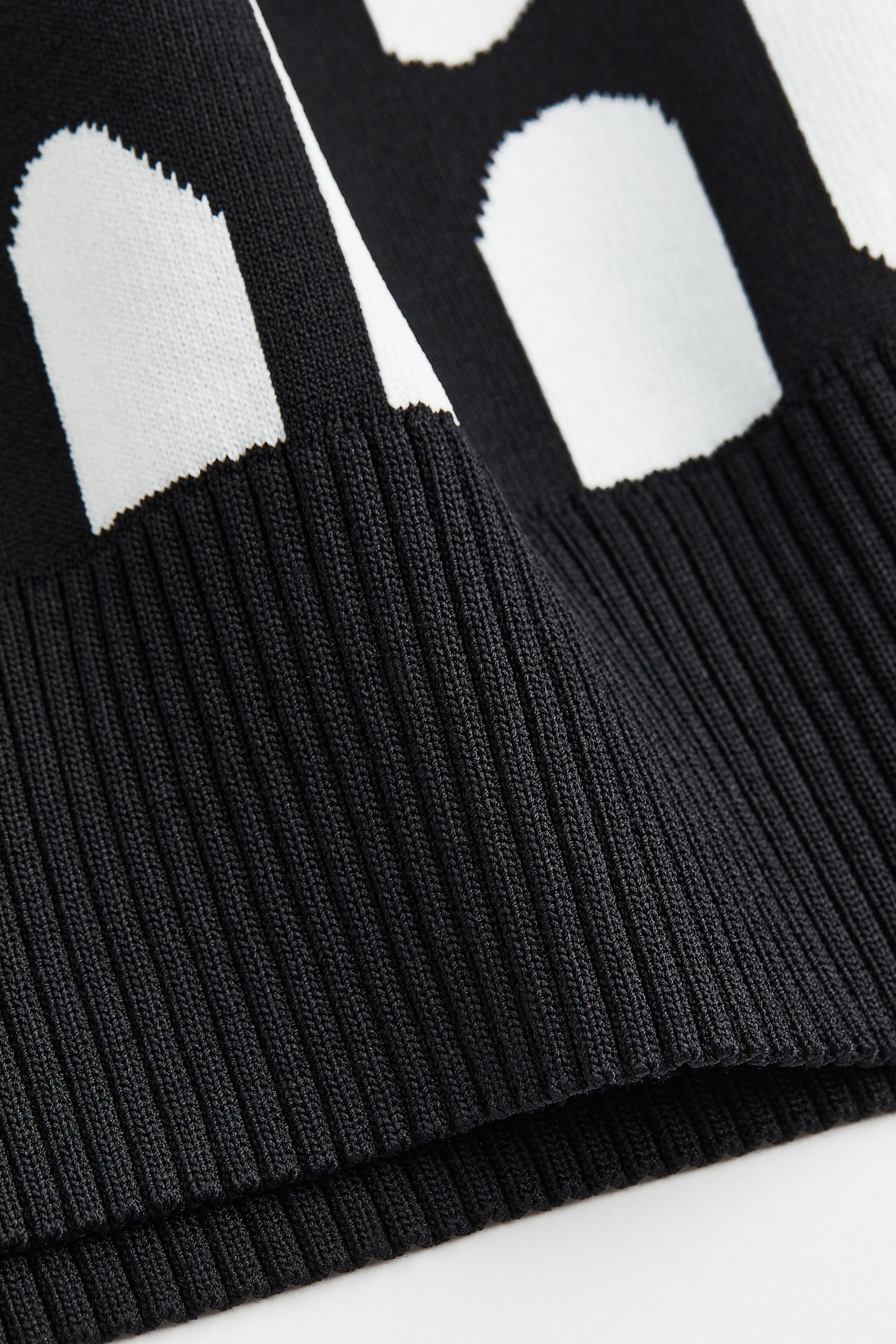 이미지 확대 보기: 오버사이즈 자카드 니트 스웨터 - 블랙/패턴 - 여성 | H&M KR 3