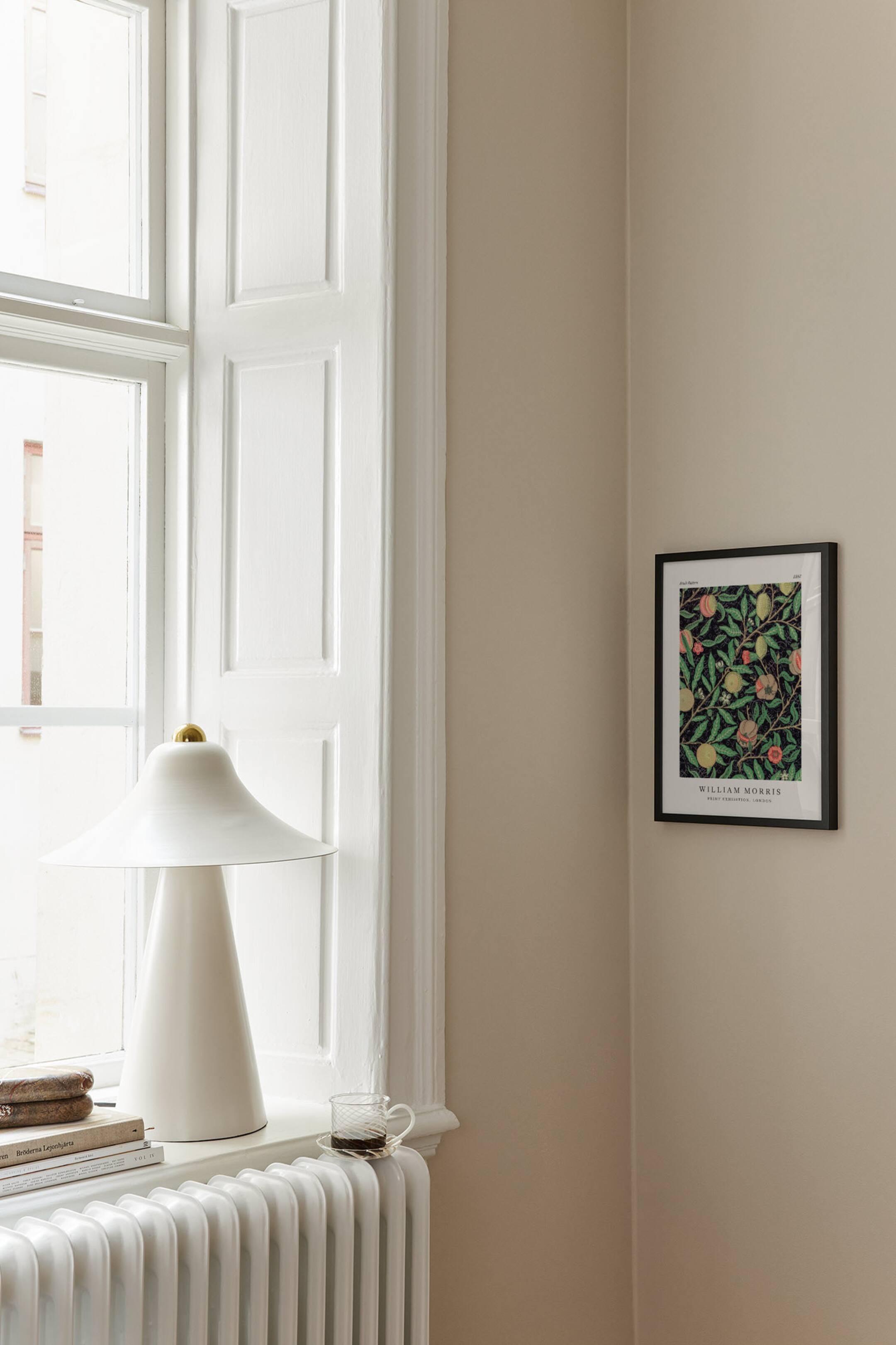 Näytä suurempi kuva: Fruit Pattern By W. Morris Juliste - Beige/musta/vihreä - Postery - Home All | H&M FI 1