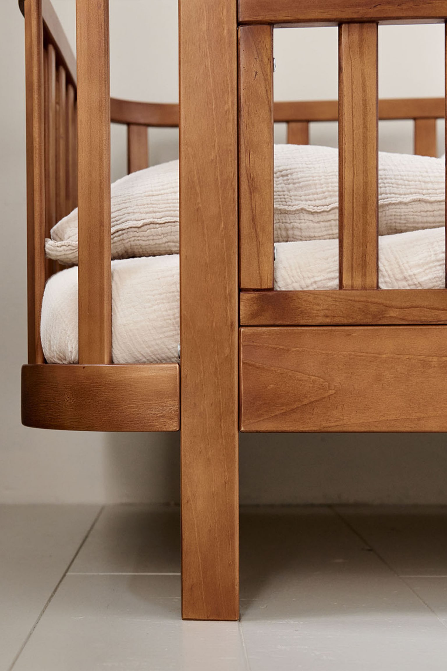 Ovaal Peuterbed - Cocoon - Walnoot - 4