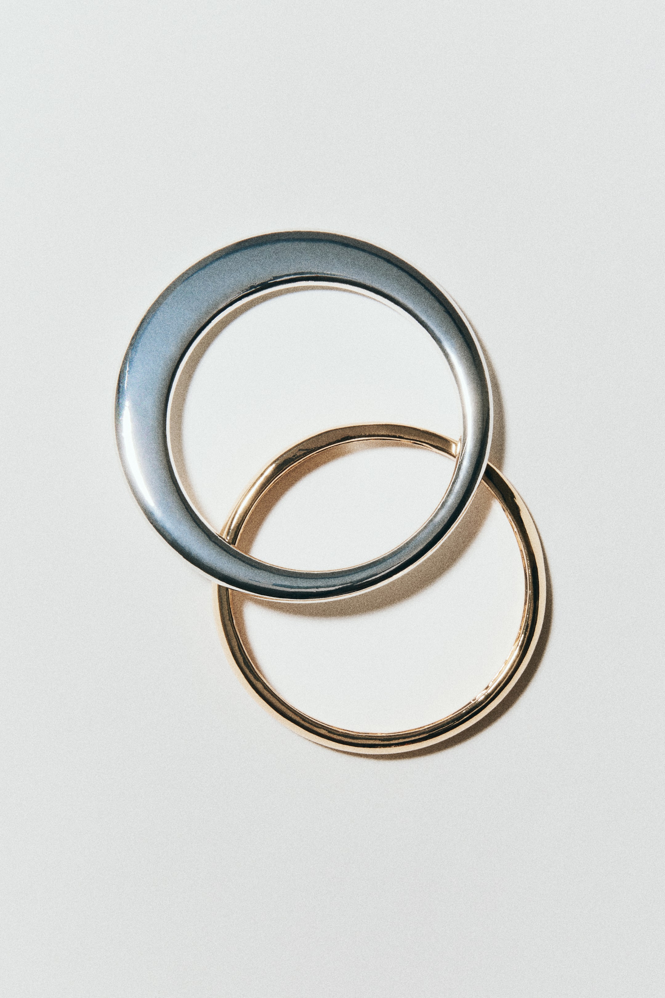 View larger image: 2-pack bangle bracelets - Gold-coloured/Silver-coloured - Ladies | H&M 1