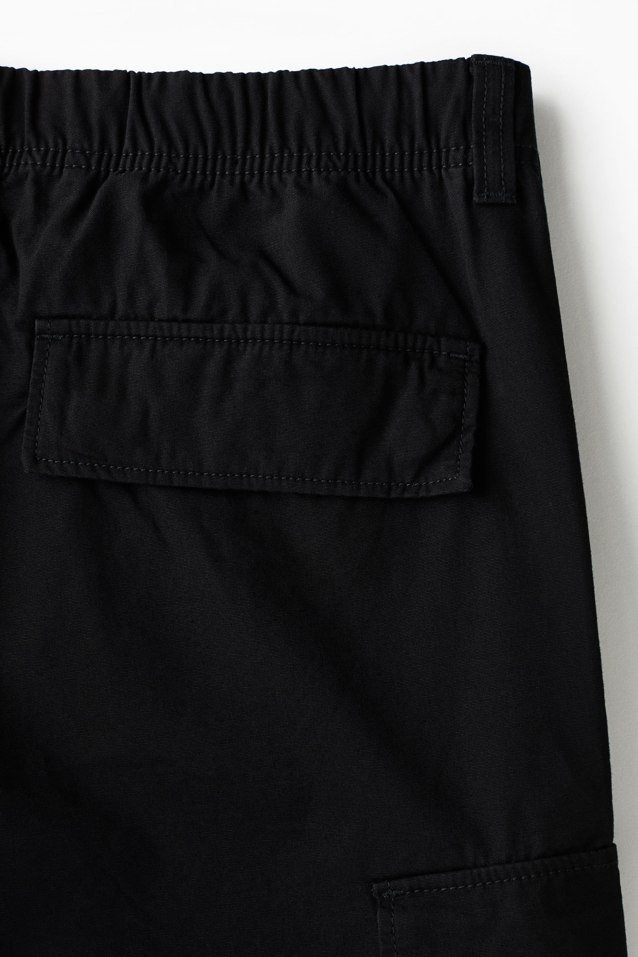 View larger image: Relaxed-Fit Cotton Cargo Pants - Black - Men | H&M US 6