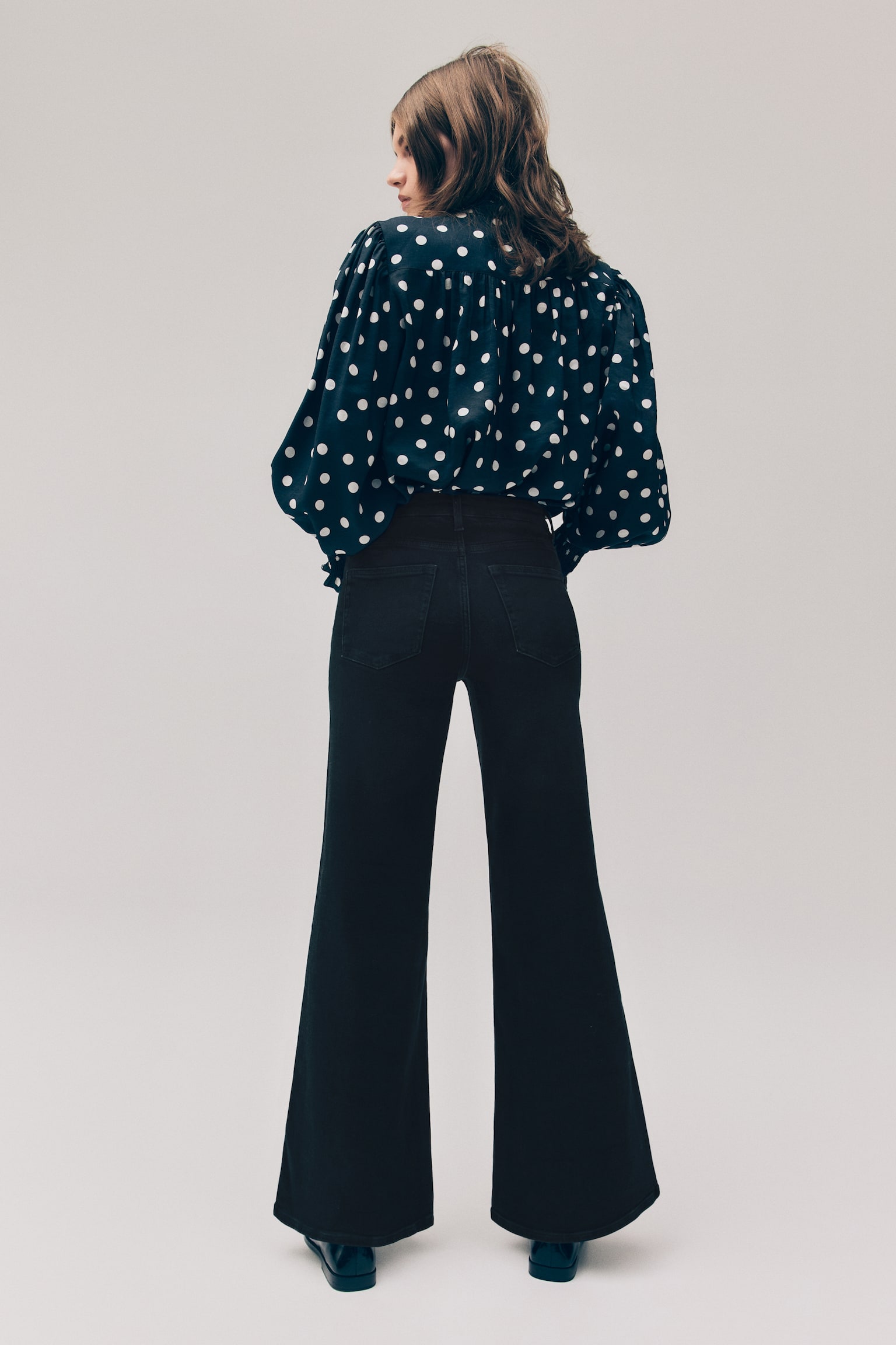 Wide High Jeans - Denimsvart/Mörkblå/Tvättad denimblå/Ljus denimblå - 5