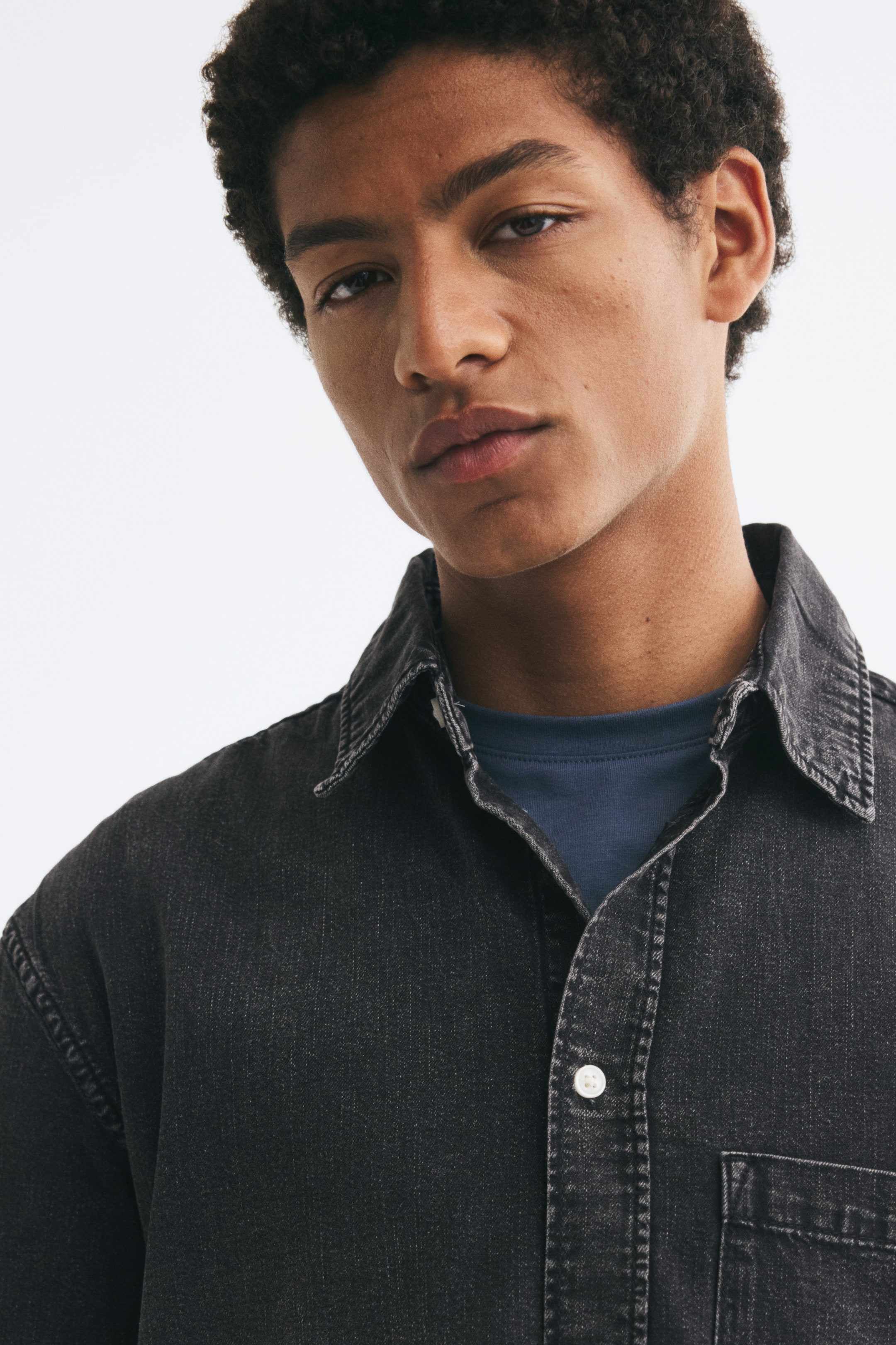 Relaxed-Fit Short-Sleeved Denim Shirt