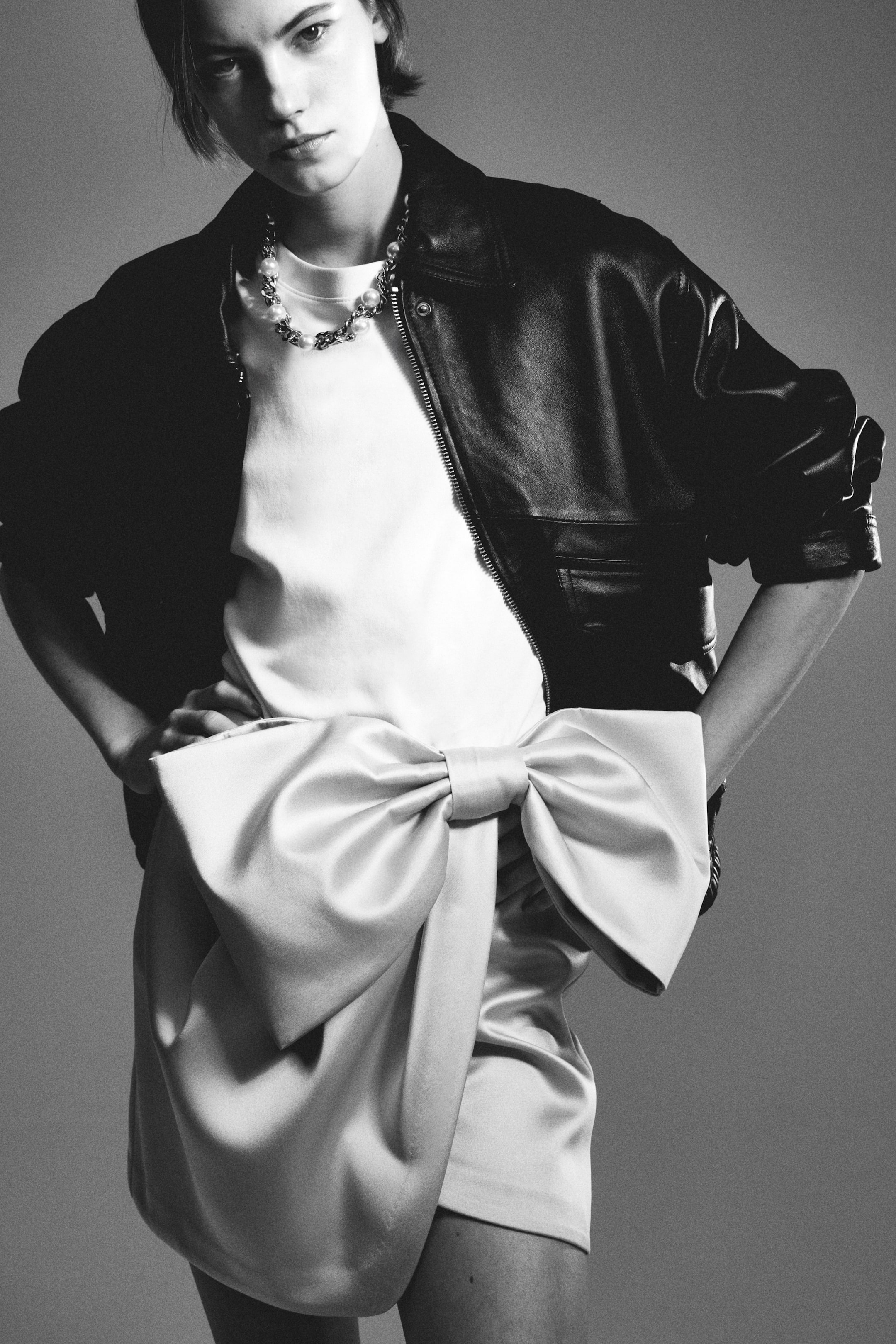 View larger image: Bow-Detail Satin Skirt - Light pink - Ladies | H&M US 1