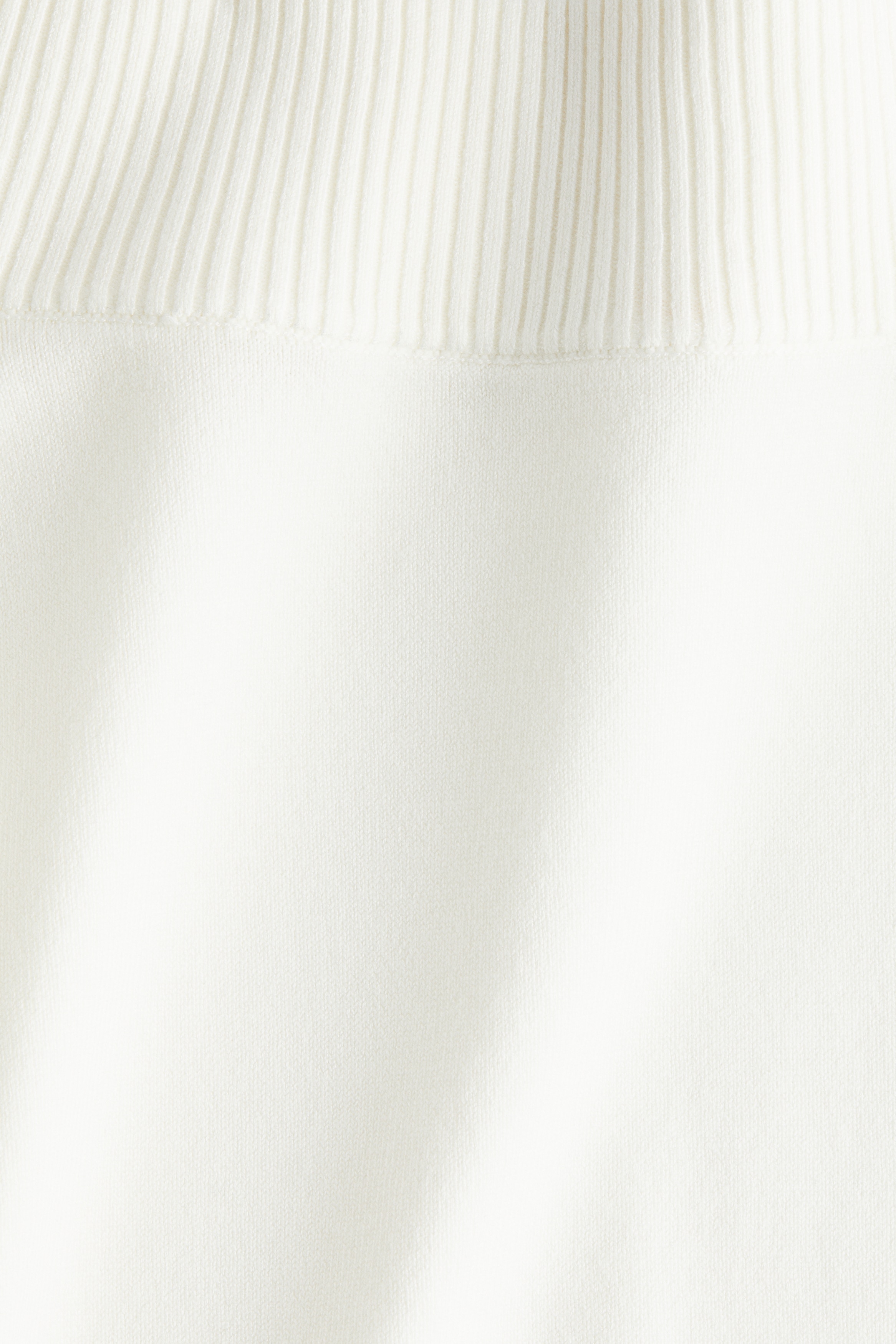 Off-the-shoulder top