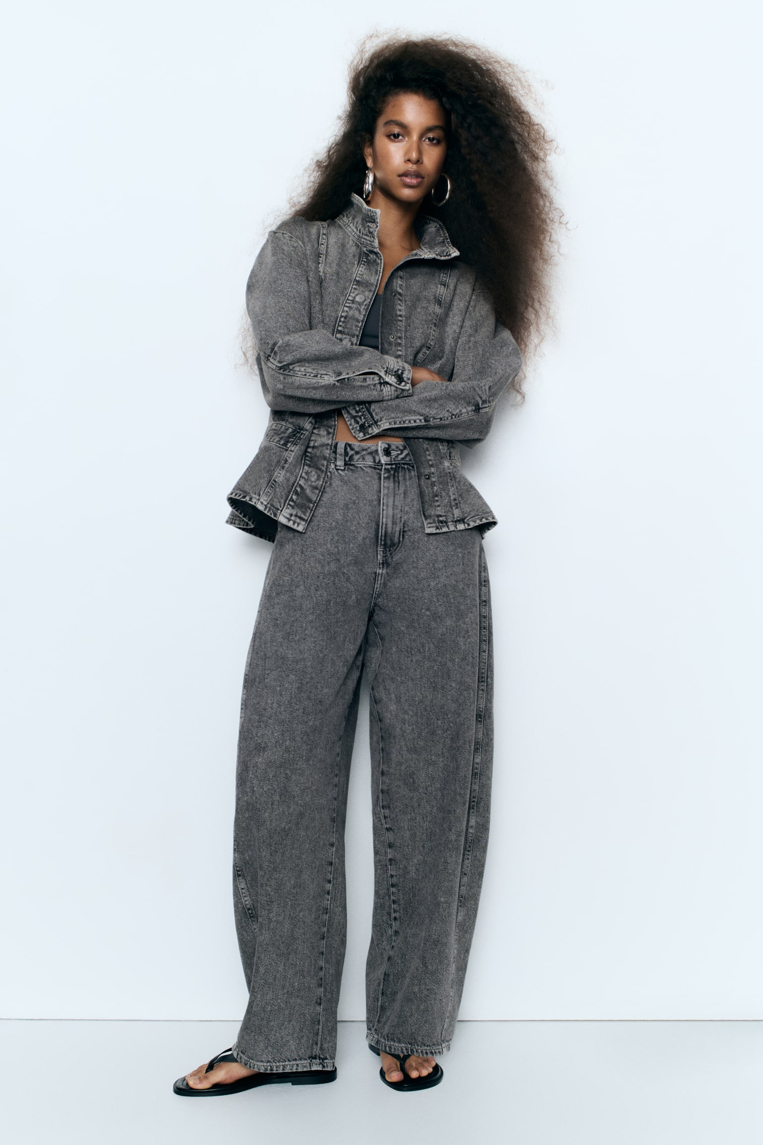 Женские джинсы H&M Barrel-Leg High-Waist, цвет: Джинсовый серый — фото 4