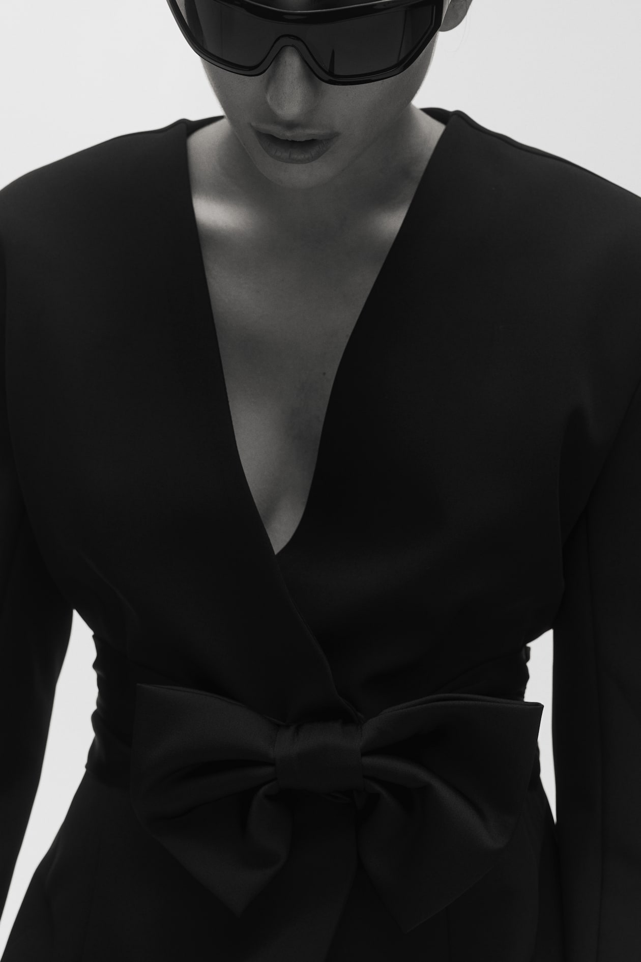 Bow-Detail Dress - image 5