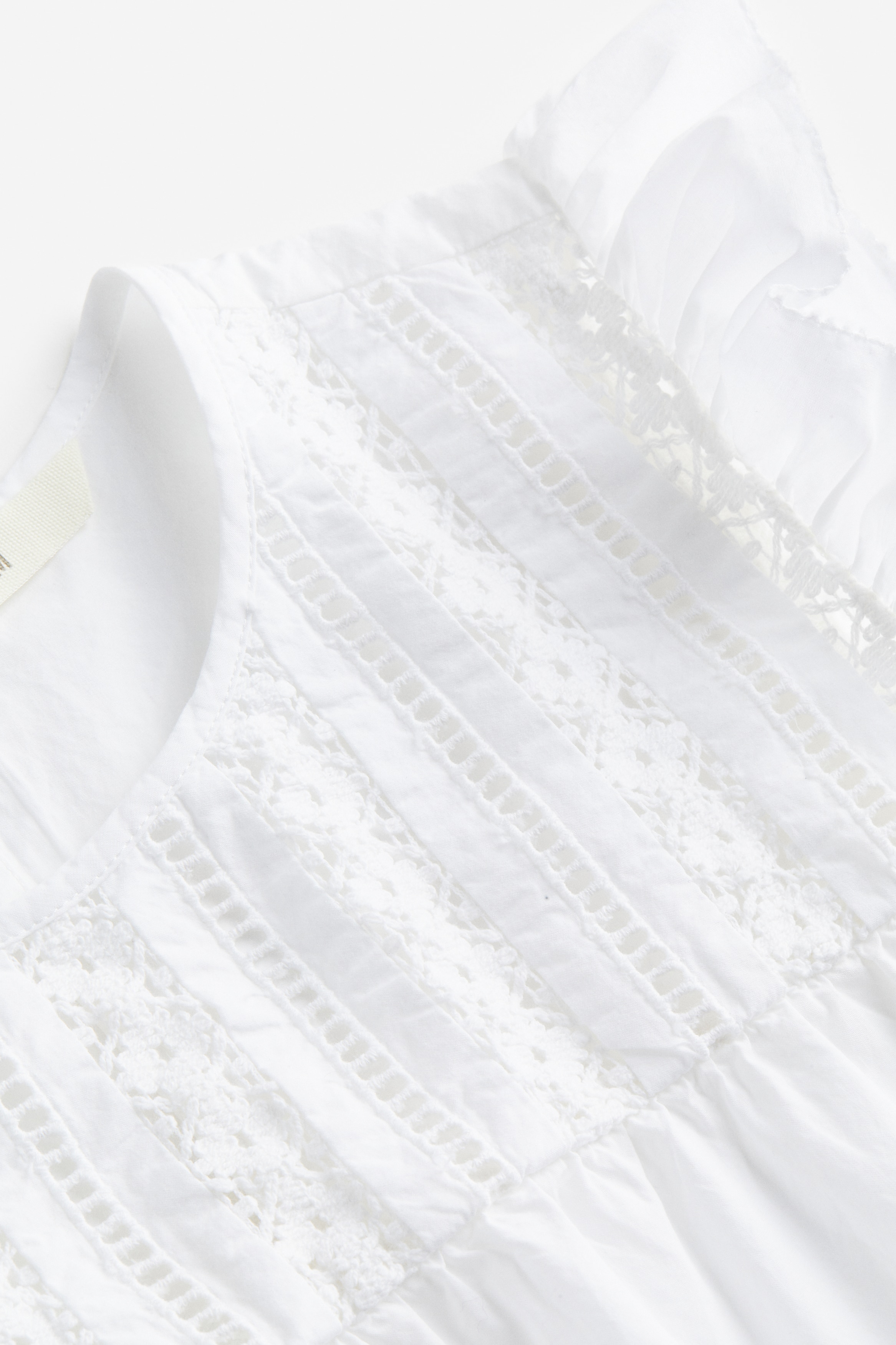 Flutter-sleeved top