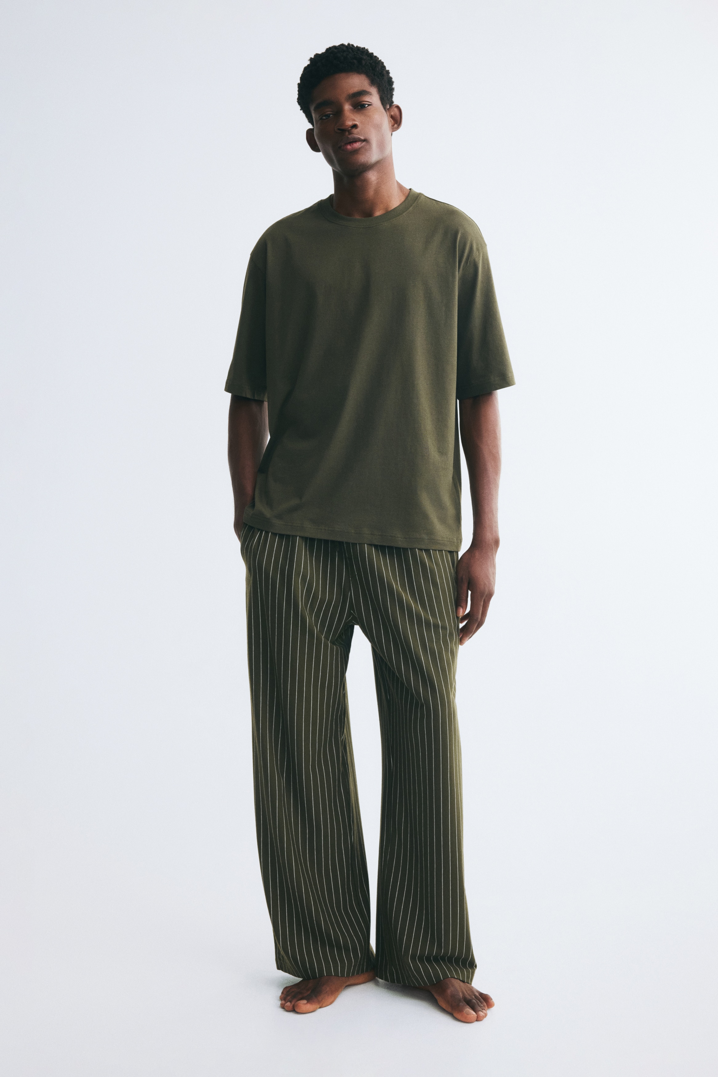 T-shirt et pantalon de pyjama Relaxed Fit - Vert kaki/rayé/Turquoise/rayé