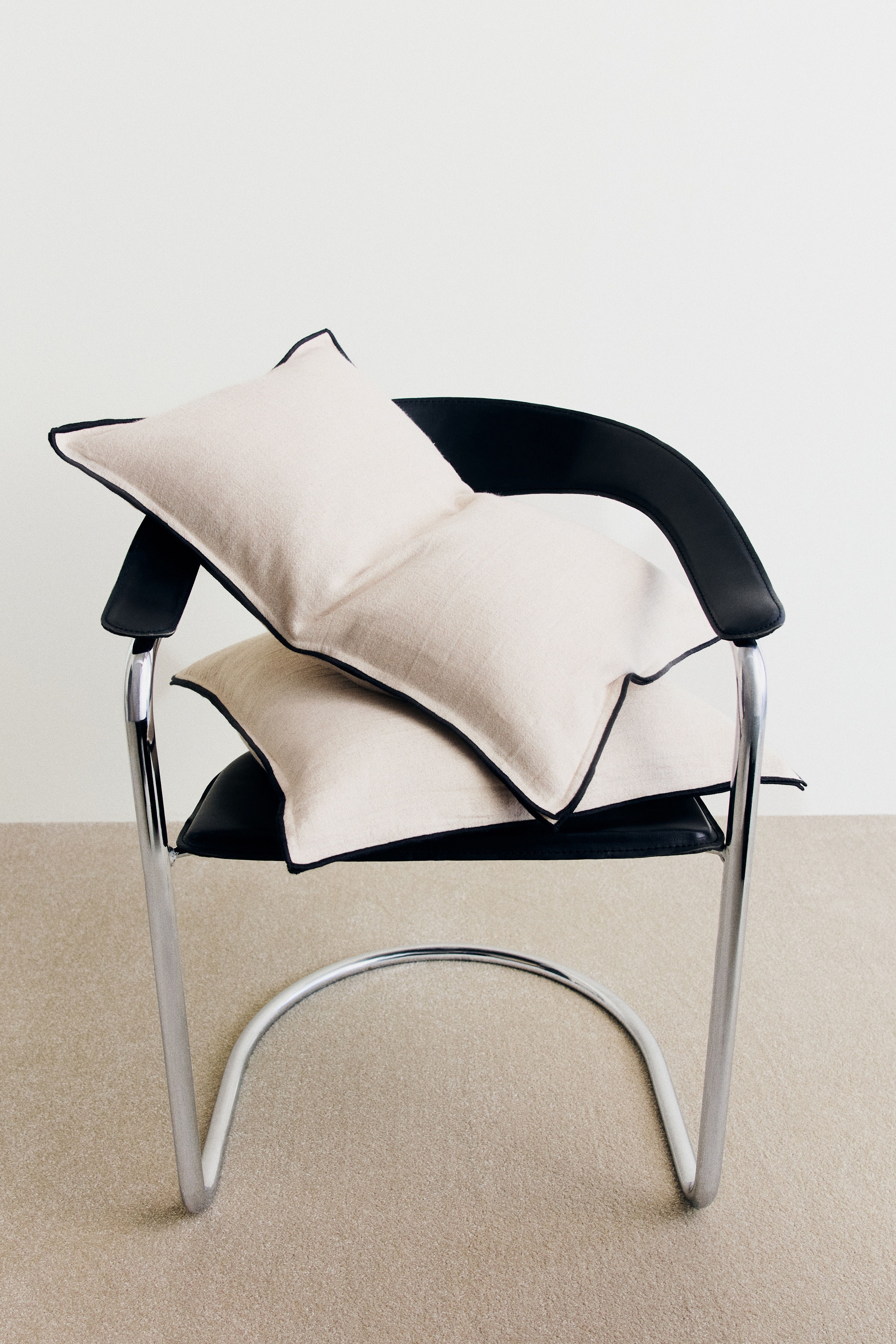 Linen-Blend Cushion Cover - Light beige