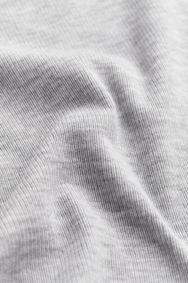 Geripptes Shirt aus Modalmix - Hellgraumeliert/Dunkles Greige/Helles Khakigrün/Weiß/Schwarz - 3