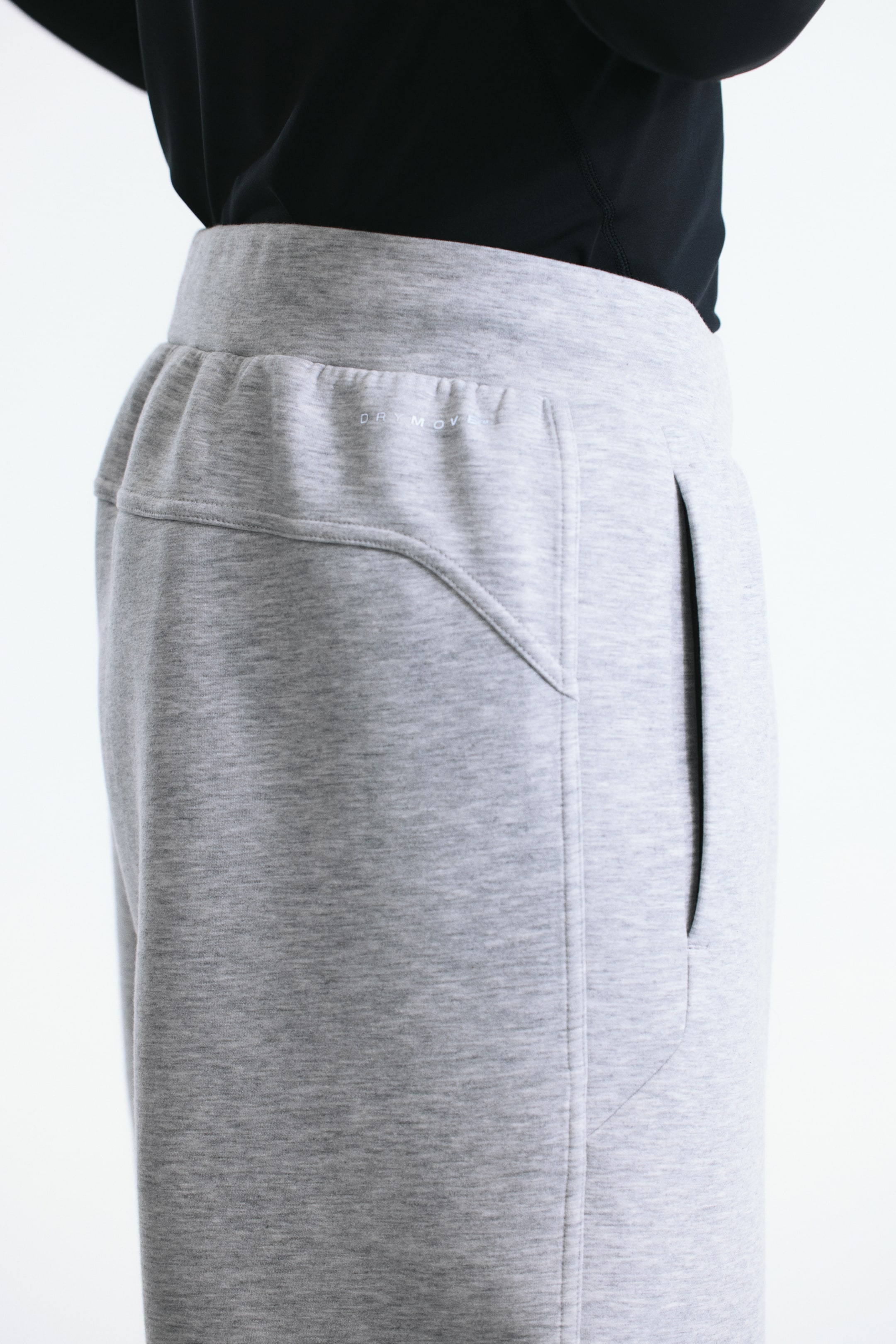 Loose-Fit Sports Joggers with DryMove™