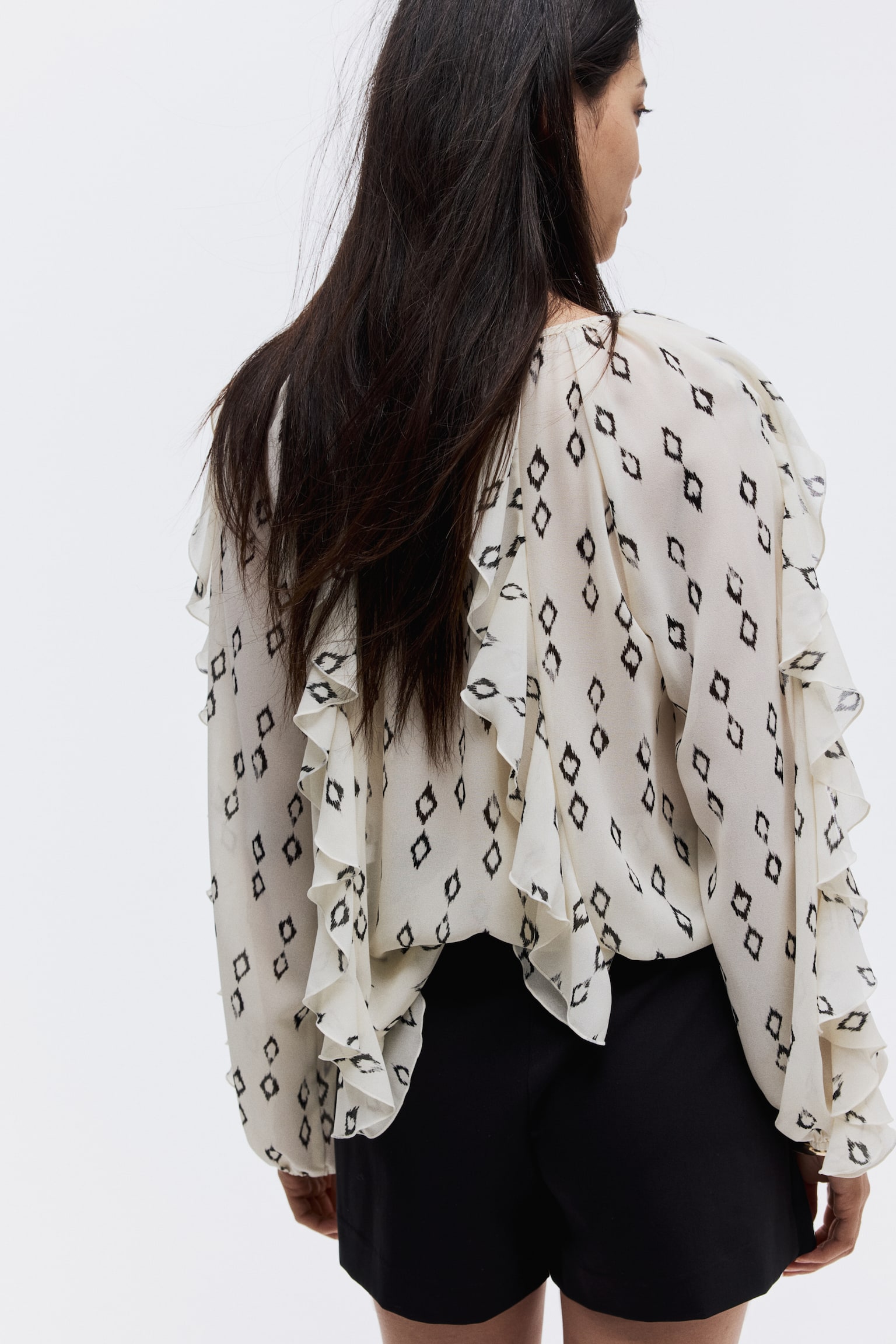 Áo kiểu viền nhún bèo - Màu kem/Hoa văn - 4