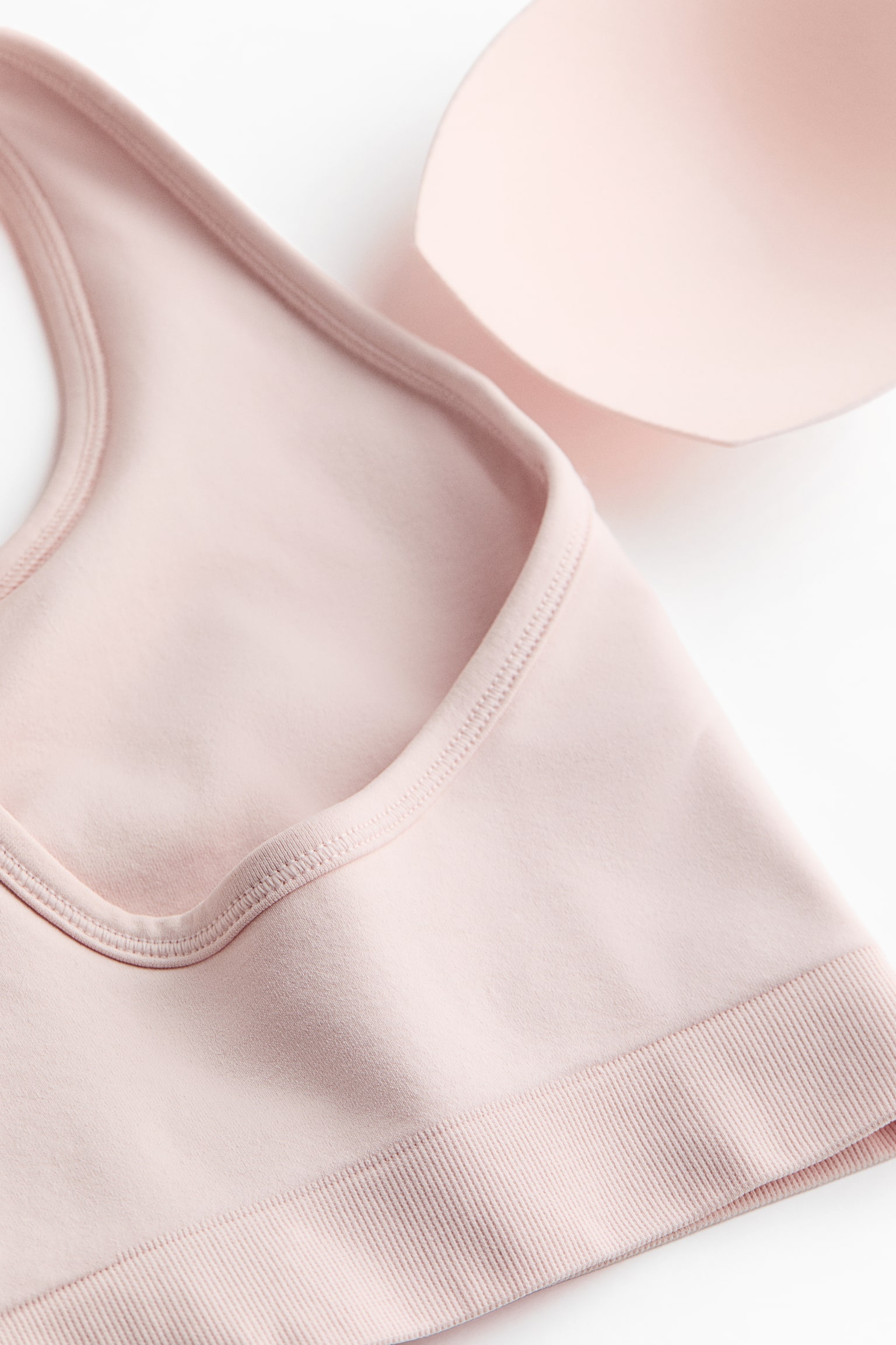 2-pack Seamless Sports bras with DryMove™ - 4