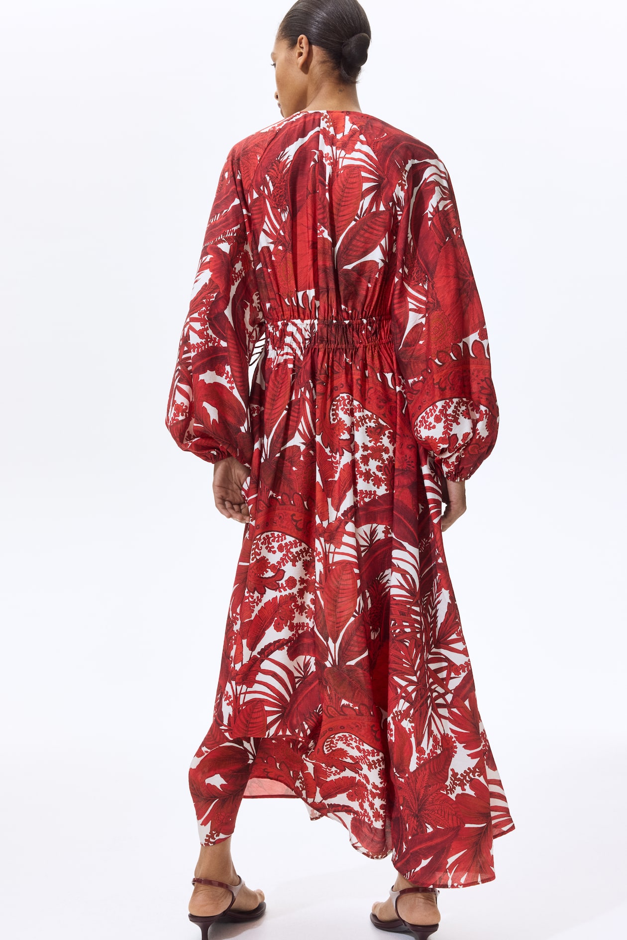 Balloon-sleeved tunic dress - image 3