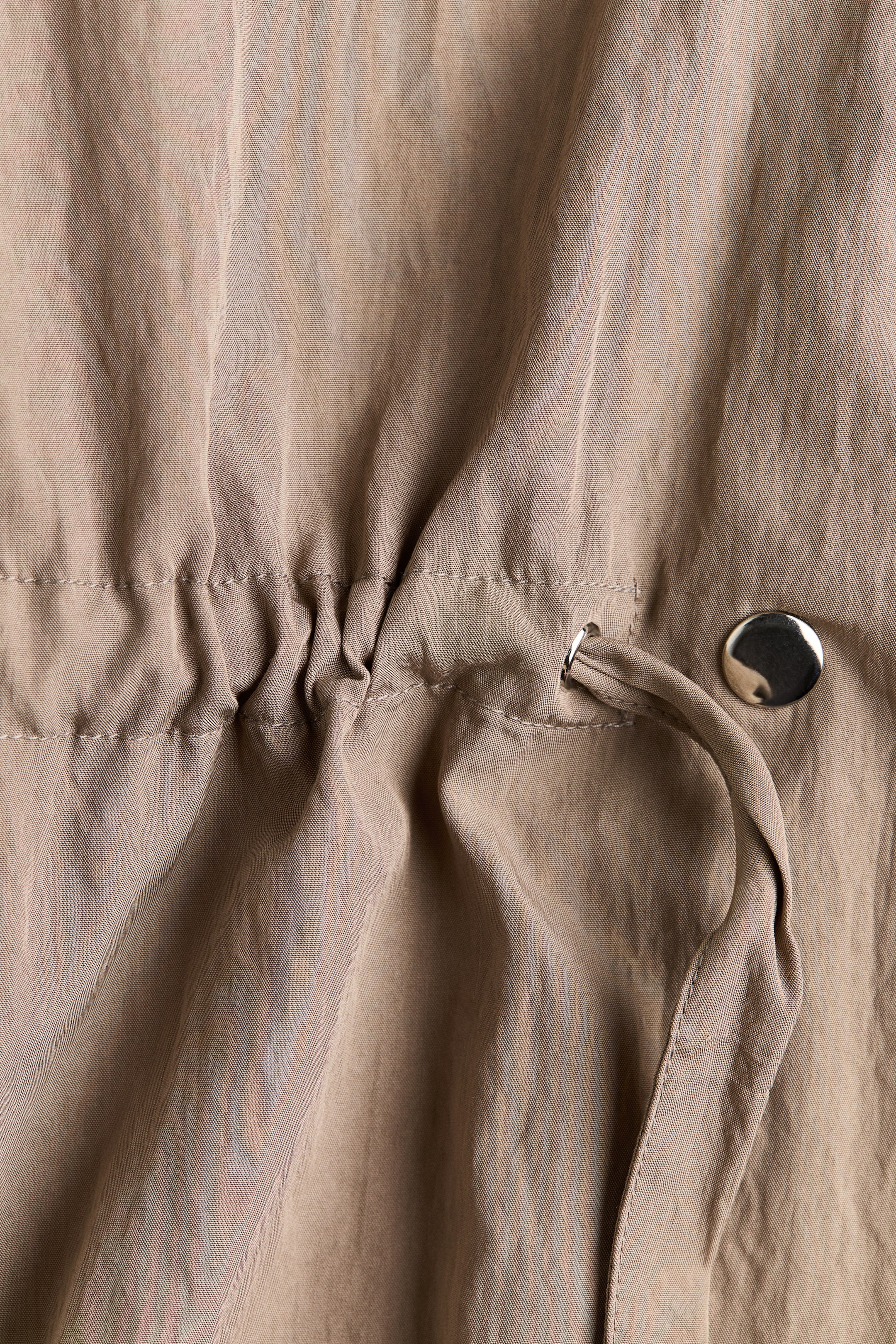 Женские куртки H&M Drawstring-Detail Viscose-Blend Jacket — фото 7