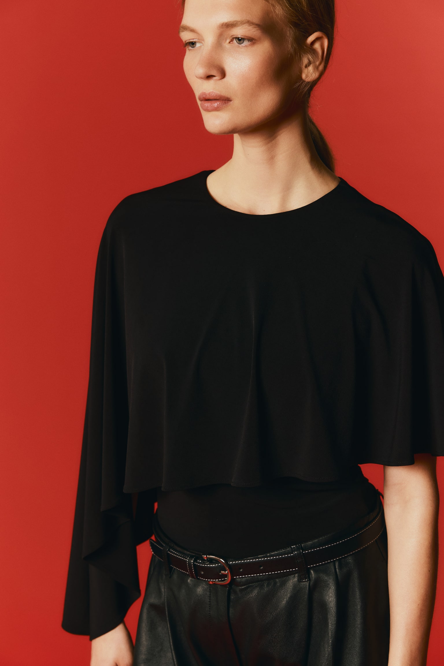 Cape-detail top - Noir/Orange pâle - 1