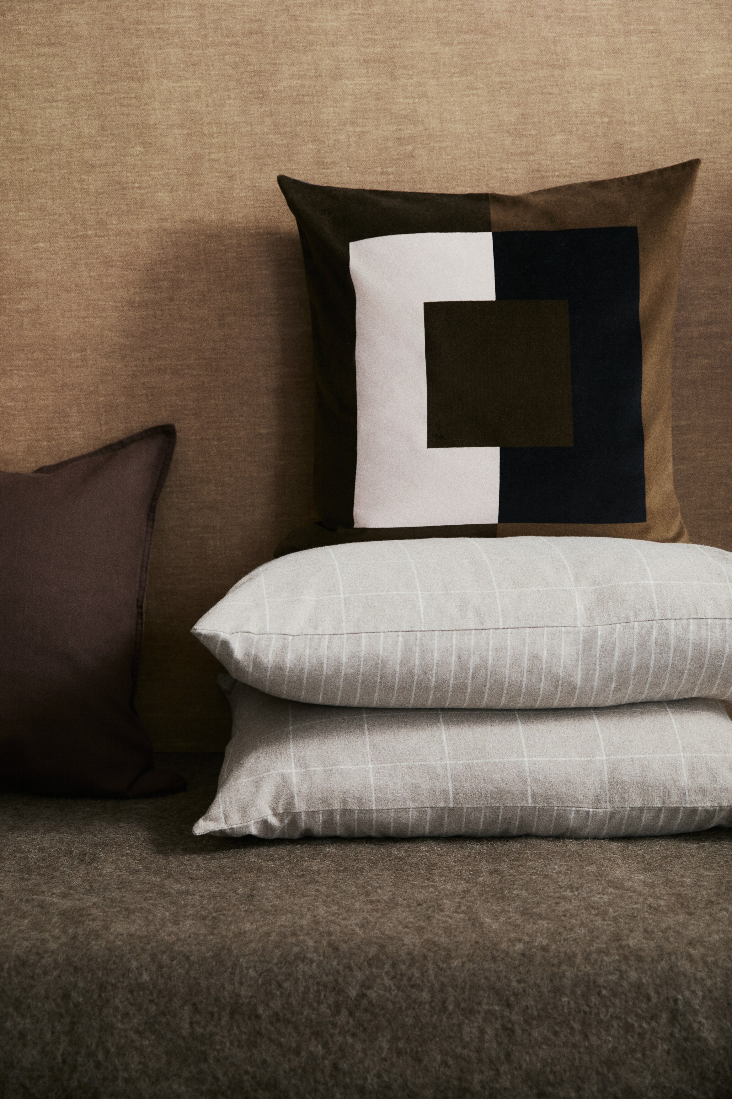 Samettinen tyynynpäällinen - Khakinvihreä/Blokkiväri