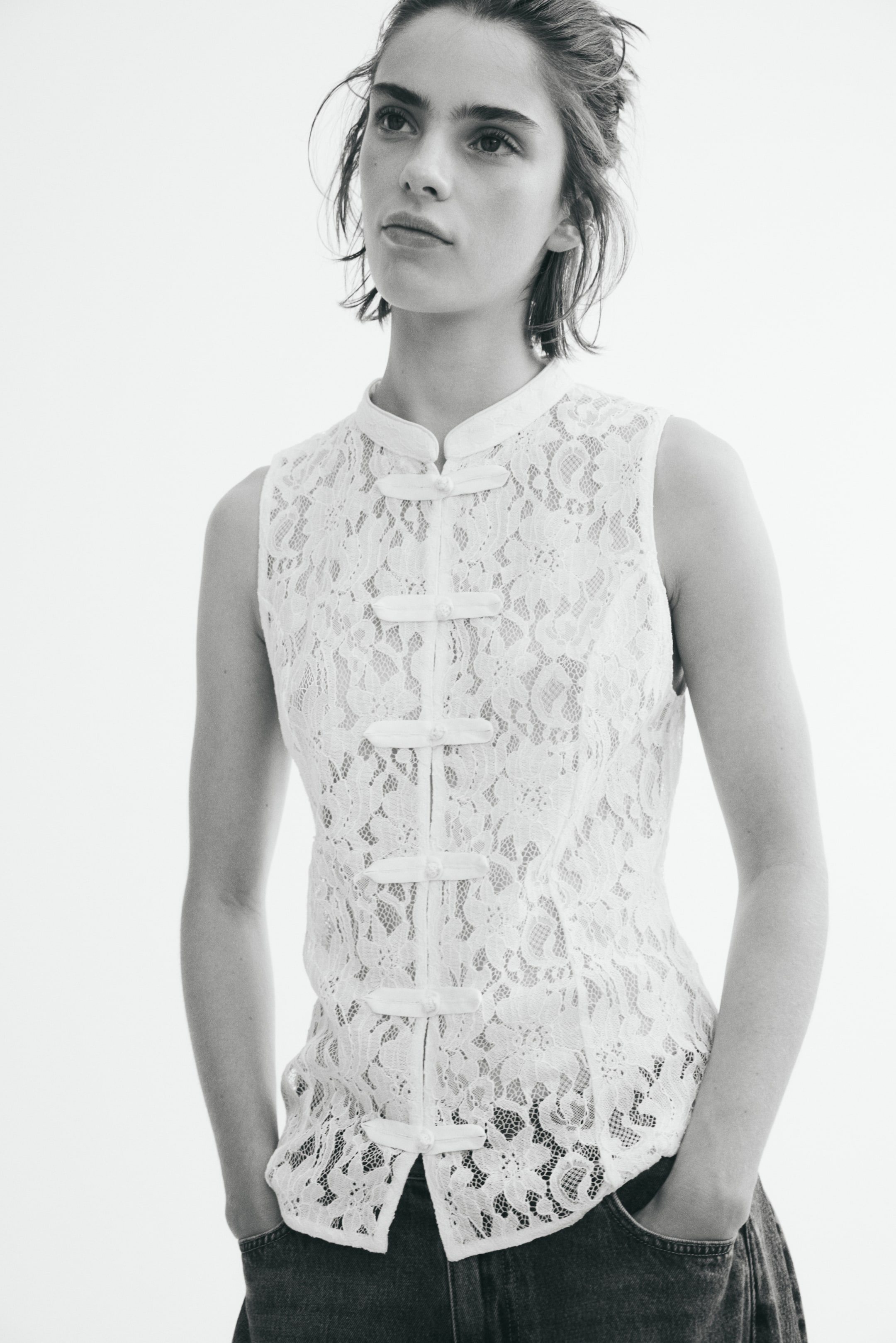 View larger image: Lace waistcoat - White - Ladies | H&M IN 1